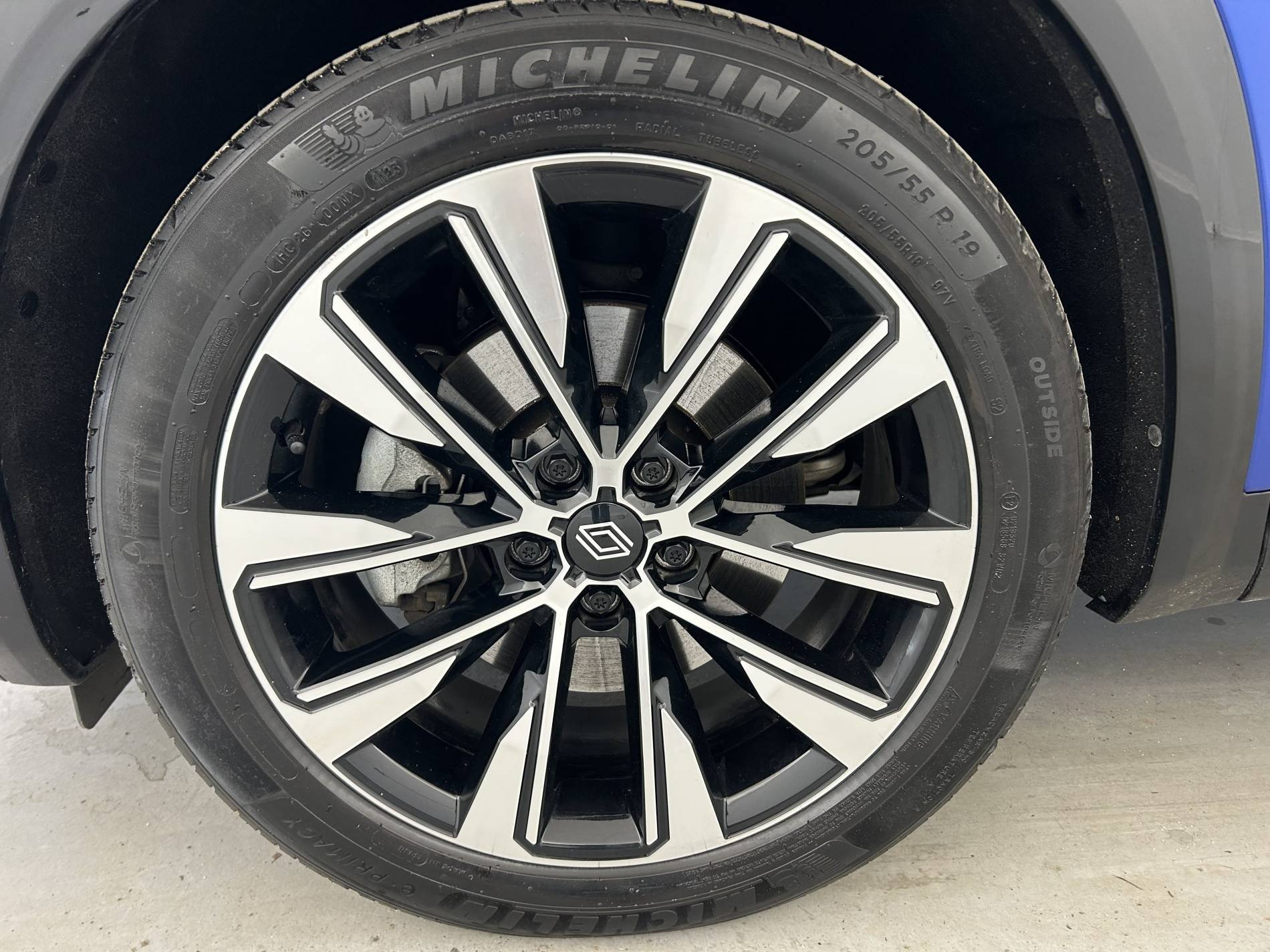 Vente en ligne Renault Austral  E-Tech hybrid 200 au prix de 27 490 €