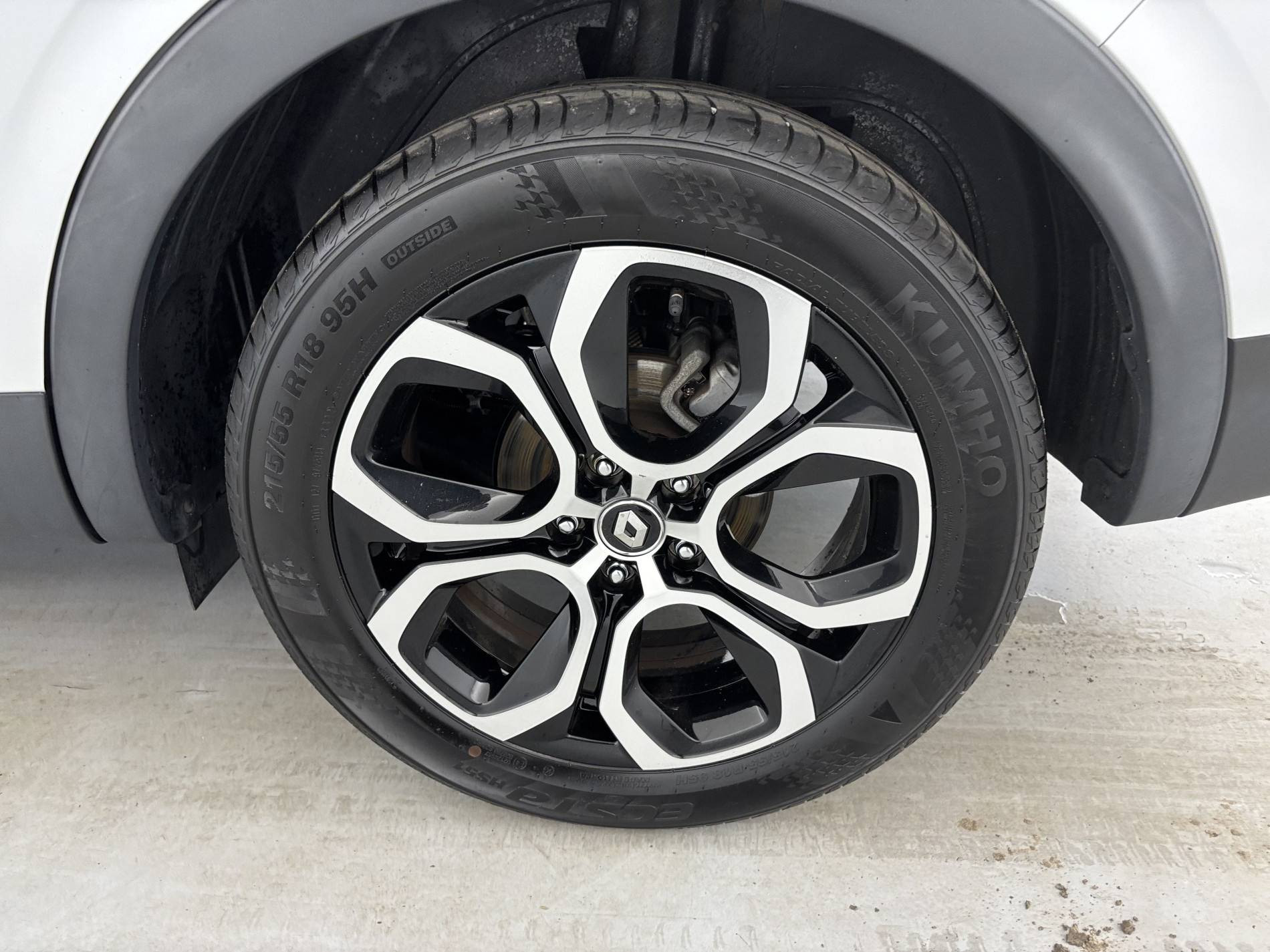Vente en ligne Renault Arkana  E-Tech hybride 145 - 22 au prix de 21 490 €