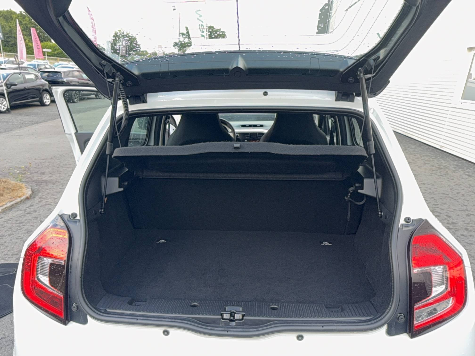 Vente en ligne Renault Twingo Electrique Twingo III E-Tech au prix de 12 990 €