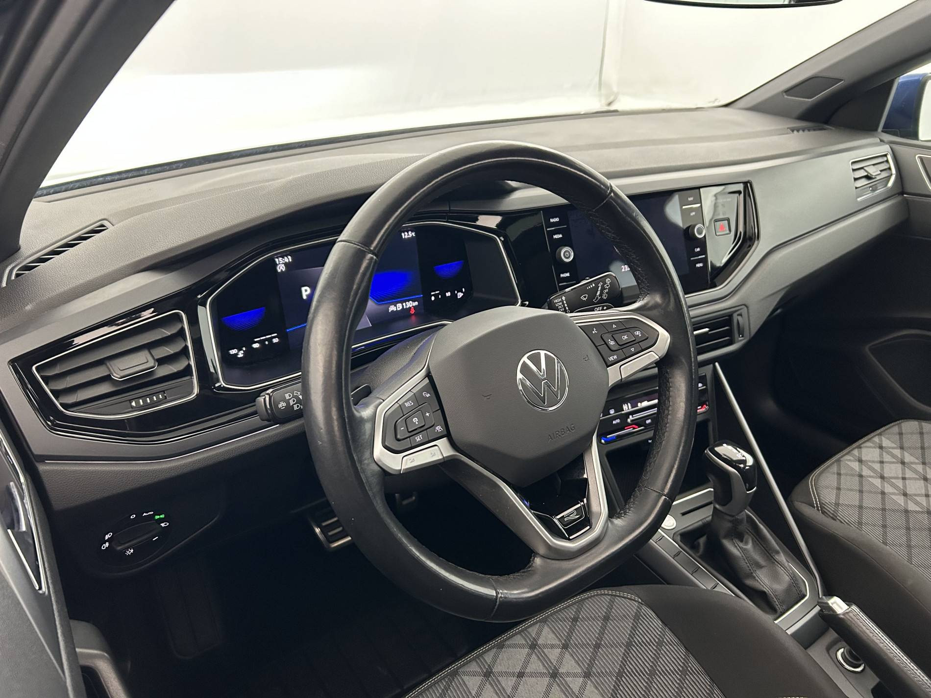 Vente en ligne Volkswagen Polo  1.0 TSI 110 S&S DSG7 au prix de 20 890 €