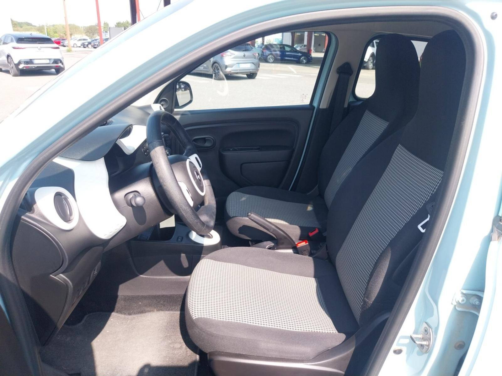 Vente en ligne Renault Twingo Electrique Twingo III E-Tech au prix de 11 900 €
