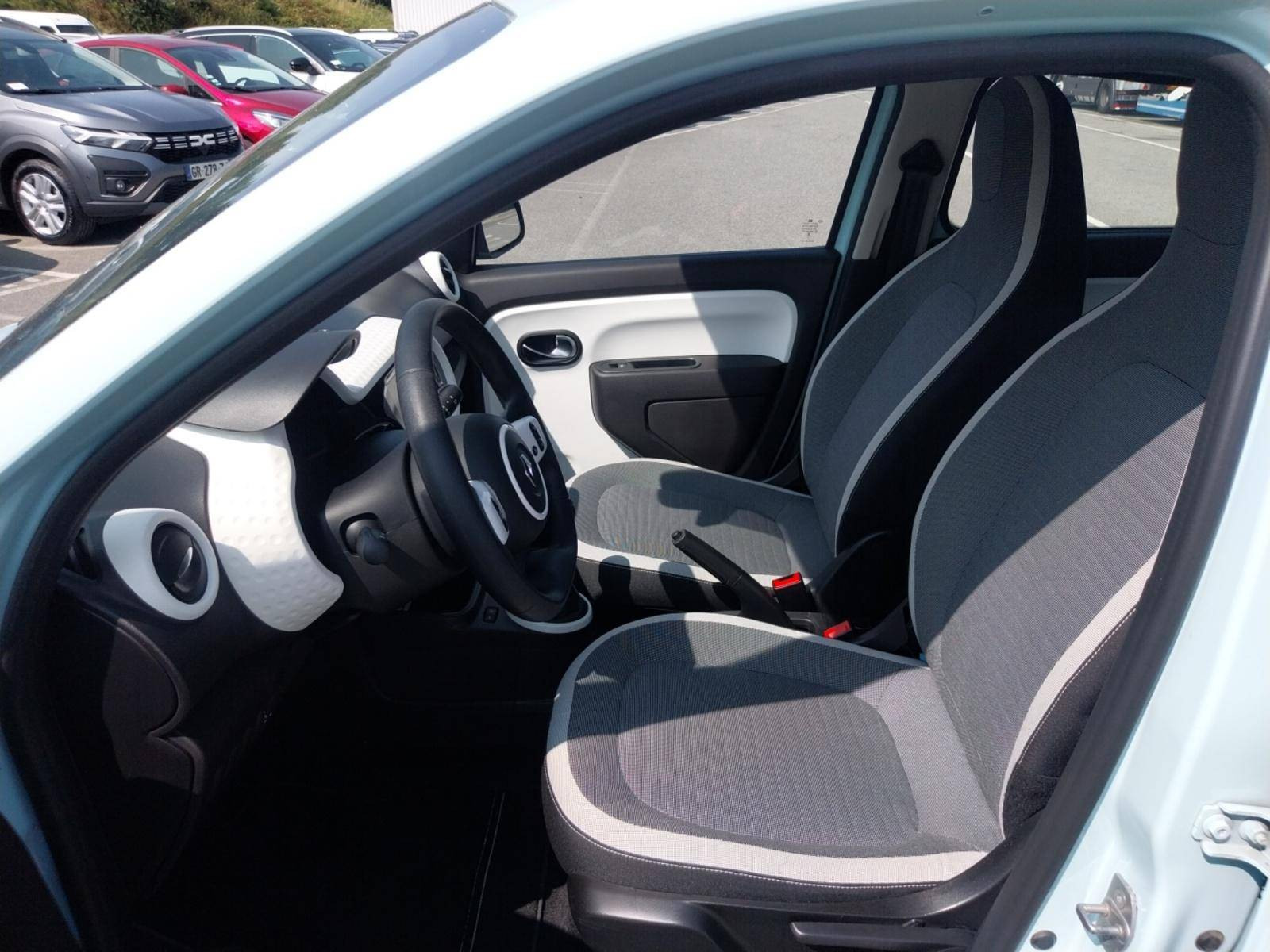 Vente en ligne Renault Twingo 3  SCe 65 au prix de 12 990 €