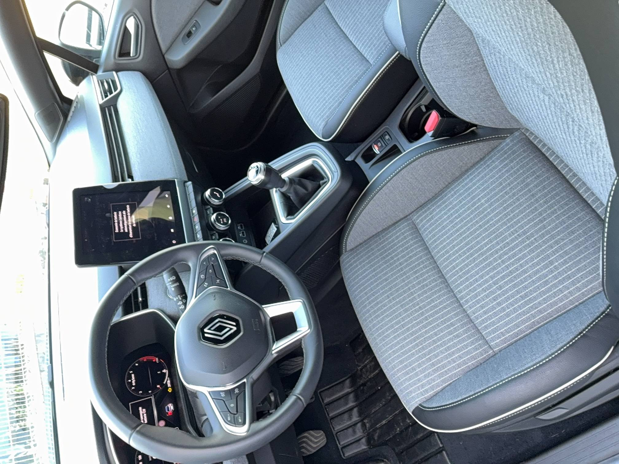 Vente en ligne Renault Clio 5 Clio TCe 90 au prix de 16 390 €