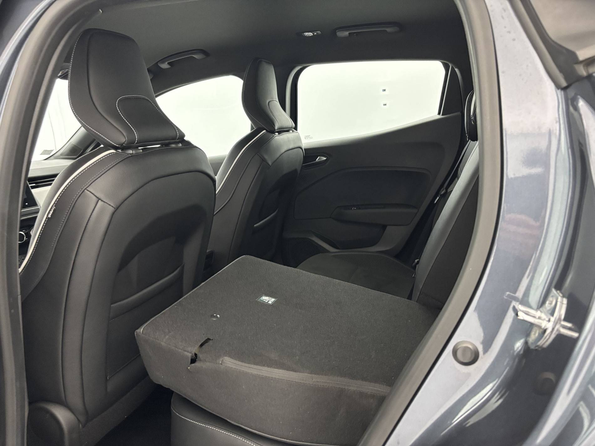 Vente en ligne Renault Clio 5 Clio TCe 90 - 21 au prix de 13 890 €