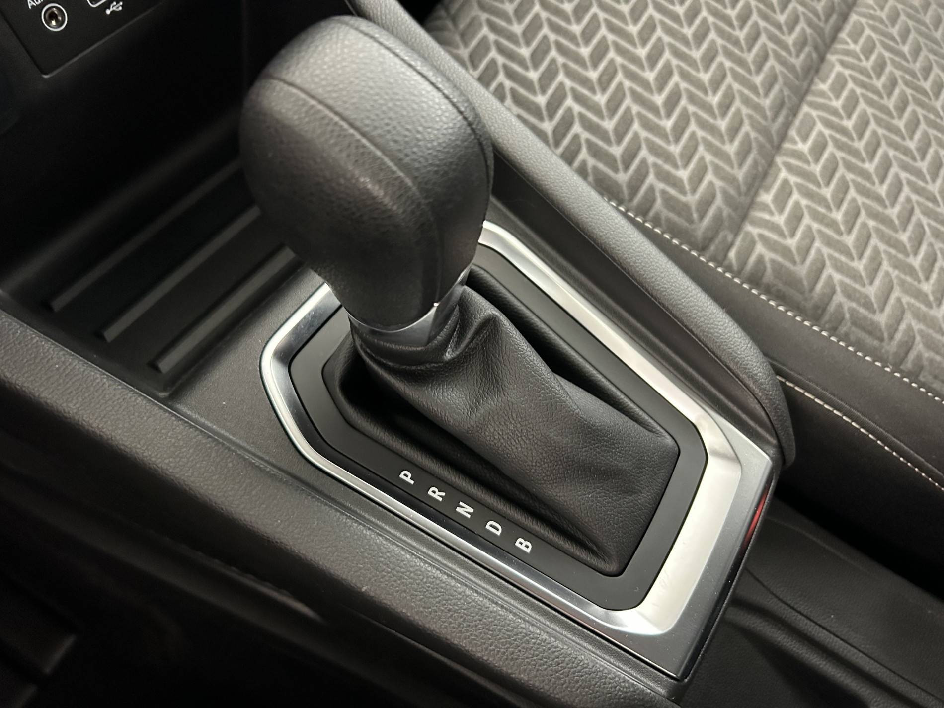 Vente en ligne Renault Clio 5 Clio E-Tech full hybrid 145 au prix de 16 990 €