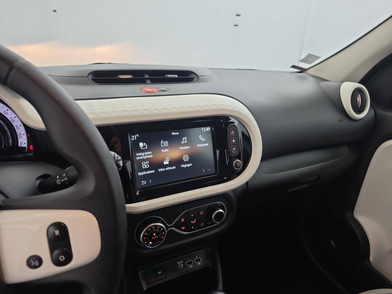 Vente en ligne Renault Twingo Electrique Twingo III E-Tech au prix de 11 990 €