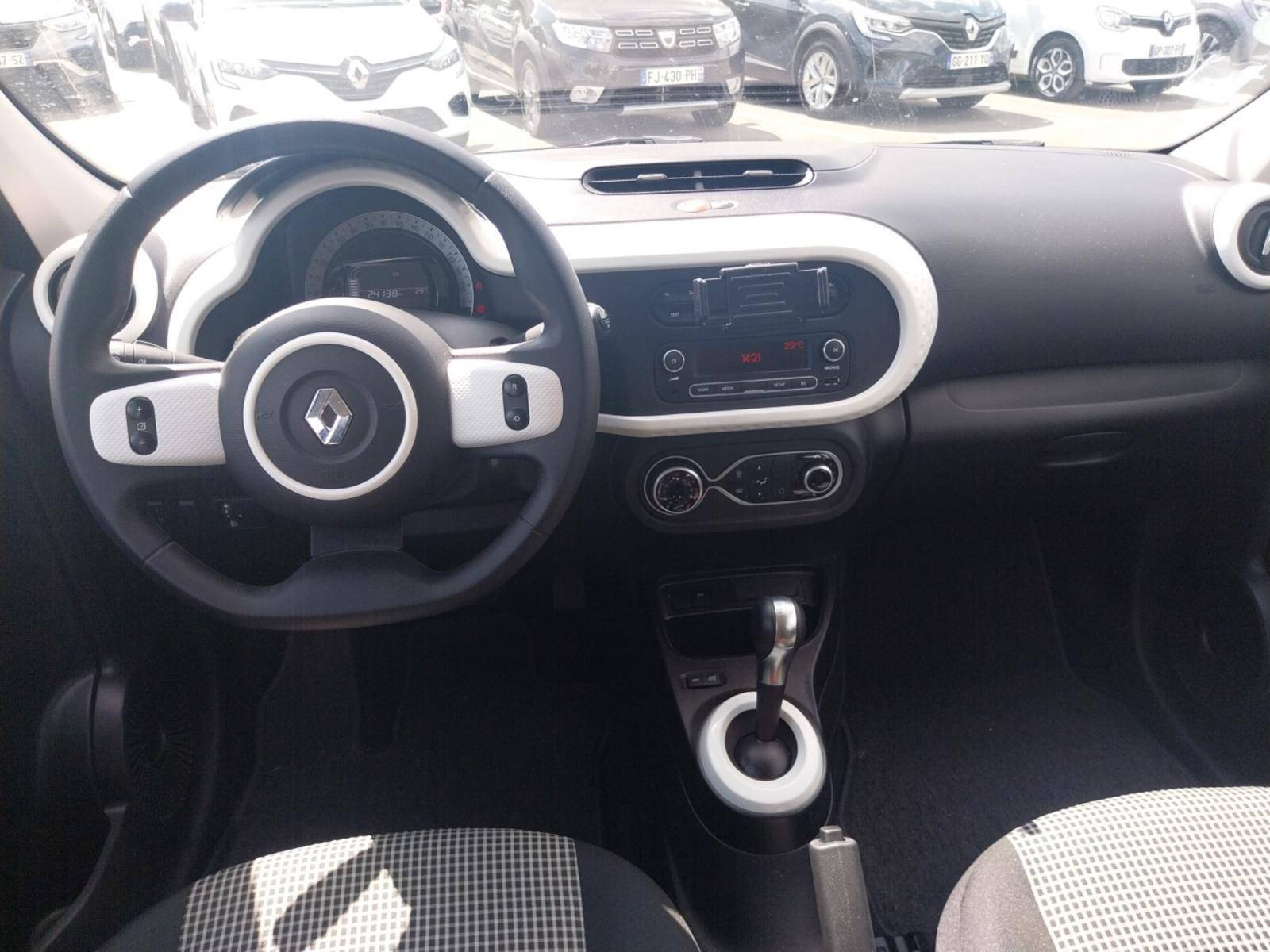 Vente en ligne Renault Twingo Electrique Twingo III E-Tech au prix de 10 990 €