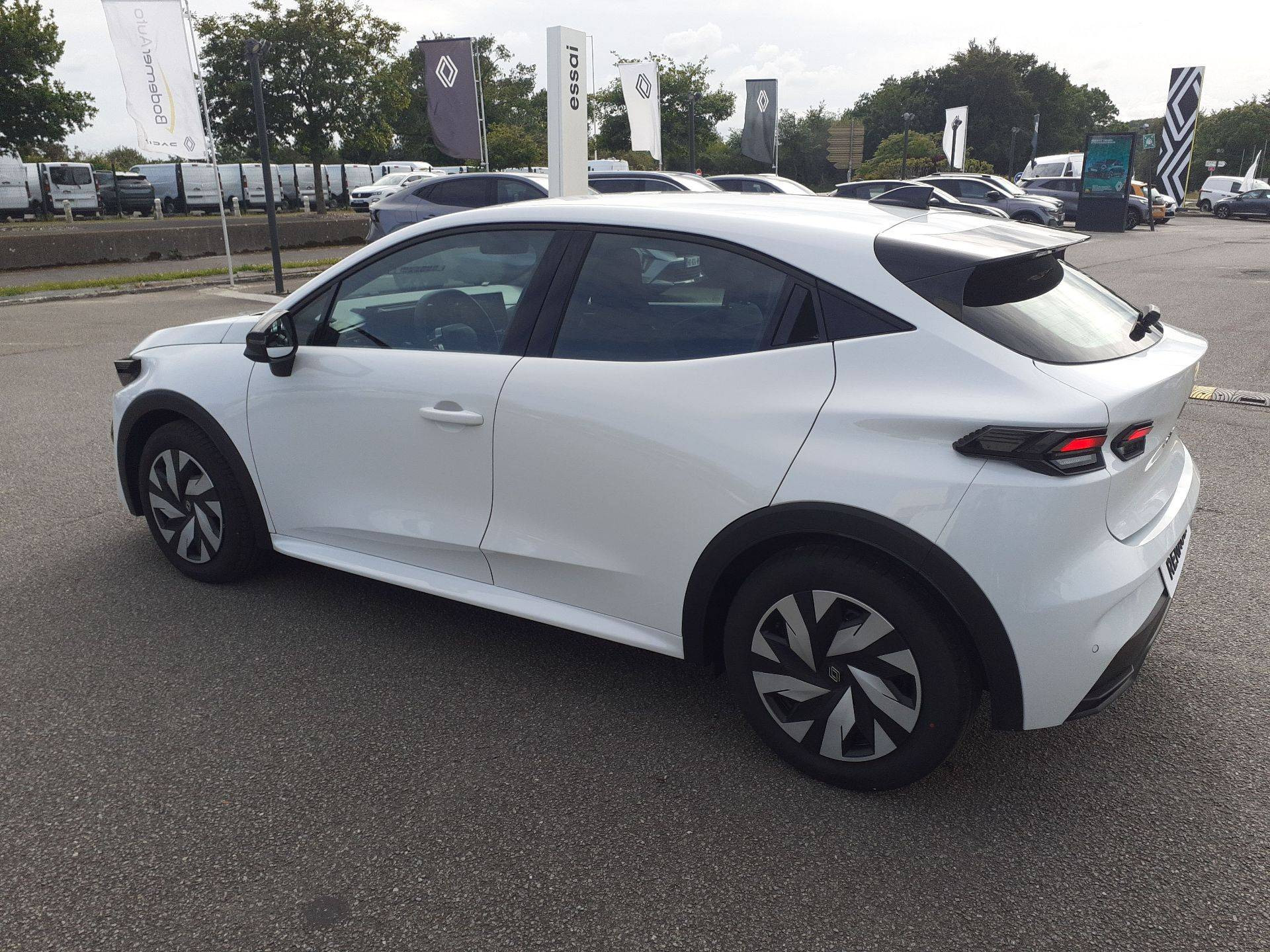 Vente en ligne Renault Clio 6 Clio TCe 115 ch au prix de 18 990 €