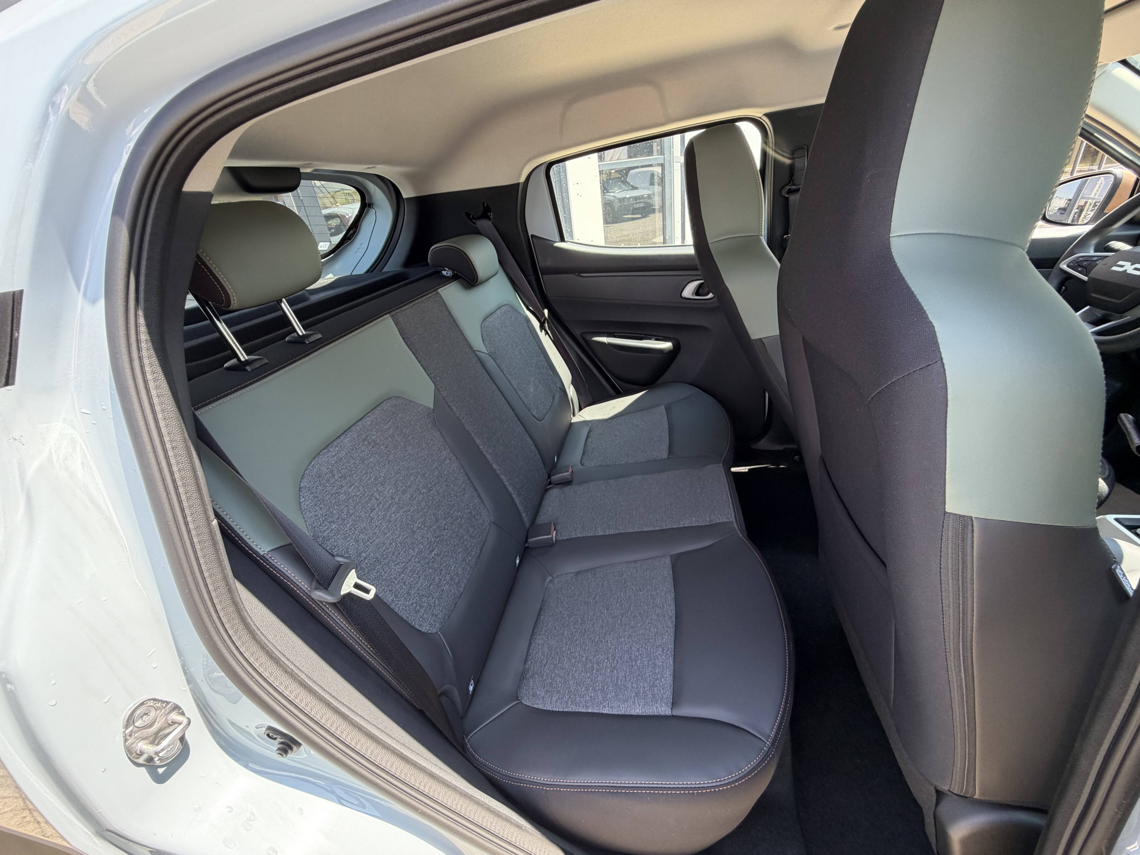 Vente en ligne Dacia Spring  electric 100 au prix de 16 690 €