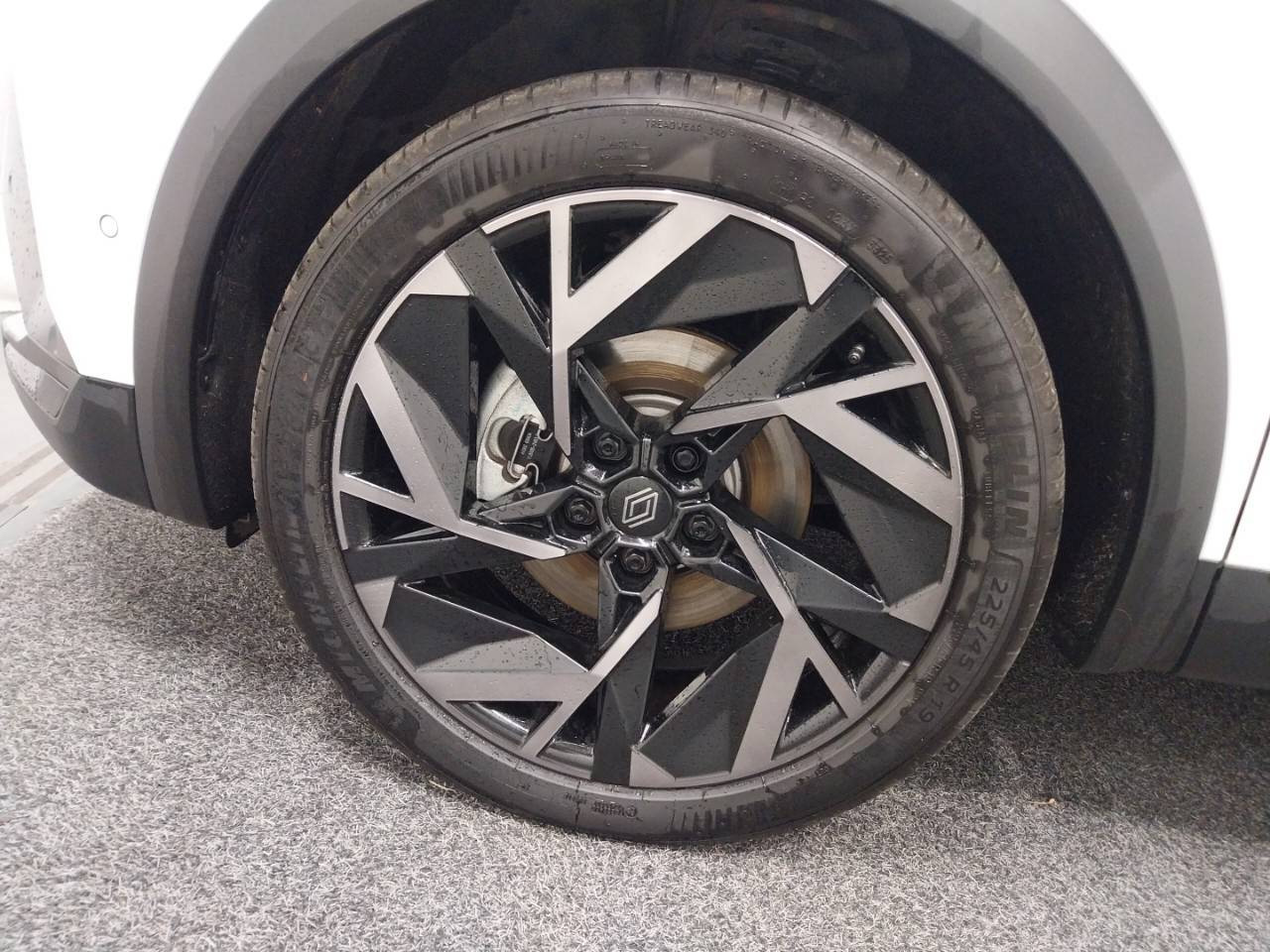 Vente en ligne Renault Symbioz  E-Tech full hybrid 160 ch au prix de 40 800 €