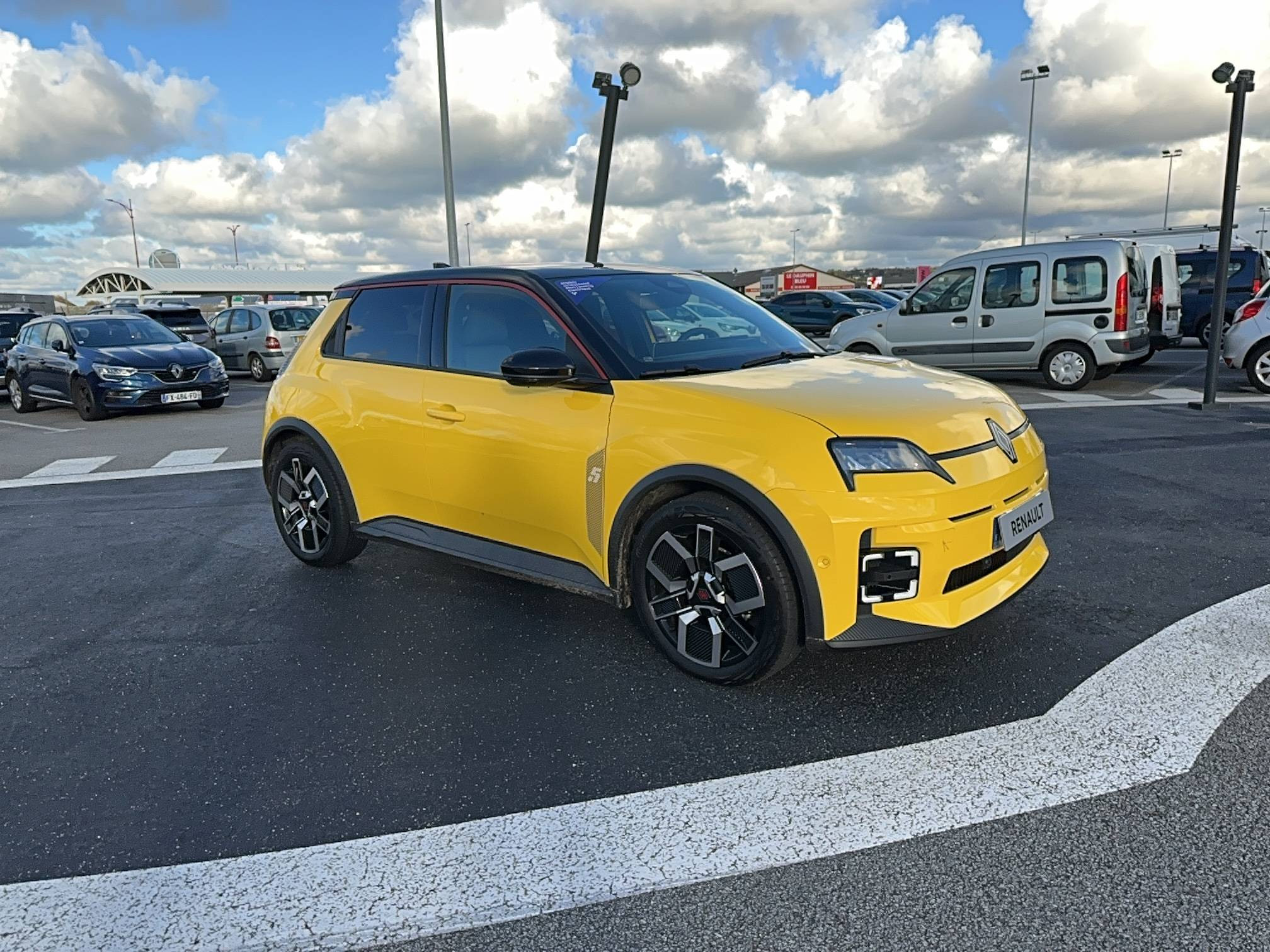 Vente en ligne Renault R5 E-Tech  150 ch autonomie confort au prix de 32 900 €