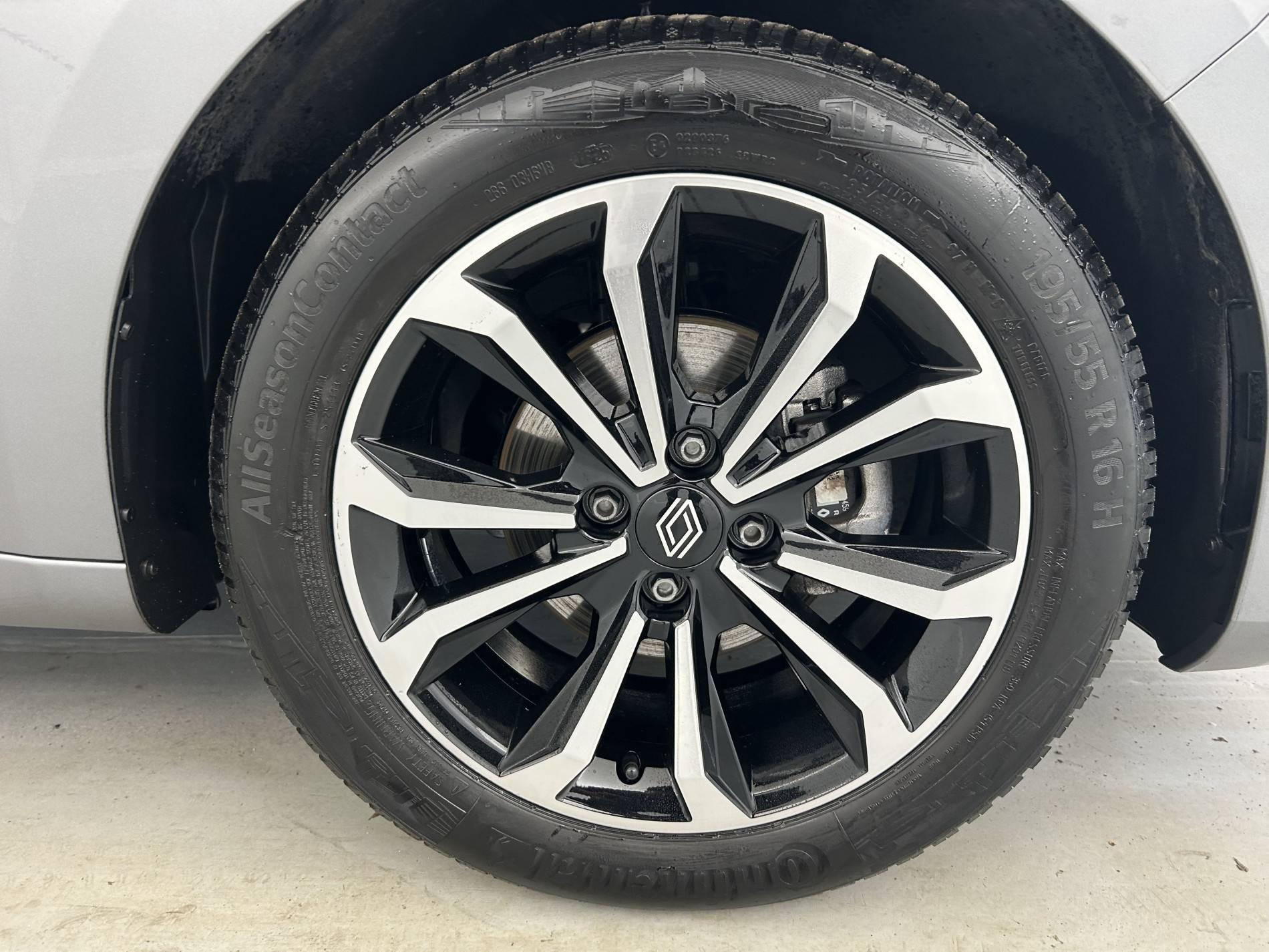 Vente en ligne Renault Clio 5 Clio Eco-G 100 ch GSR2 au prix de 17 970 €