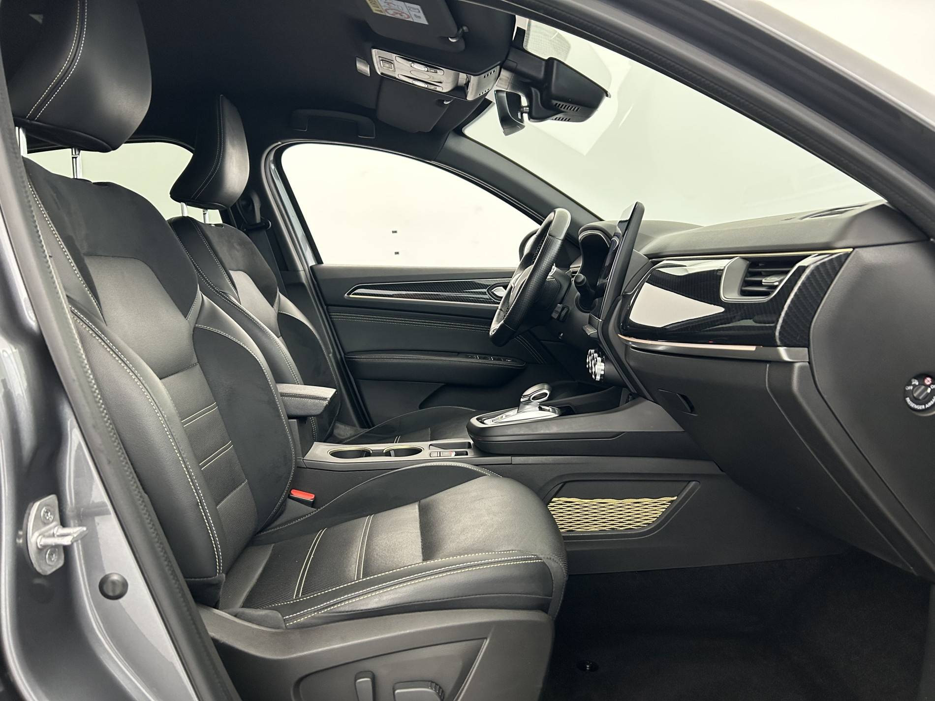 Vente en ligne Renault Arkana  E-Tech hybride 145 - 22 au prix de 18 960 €