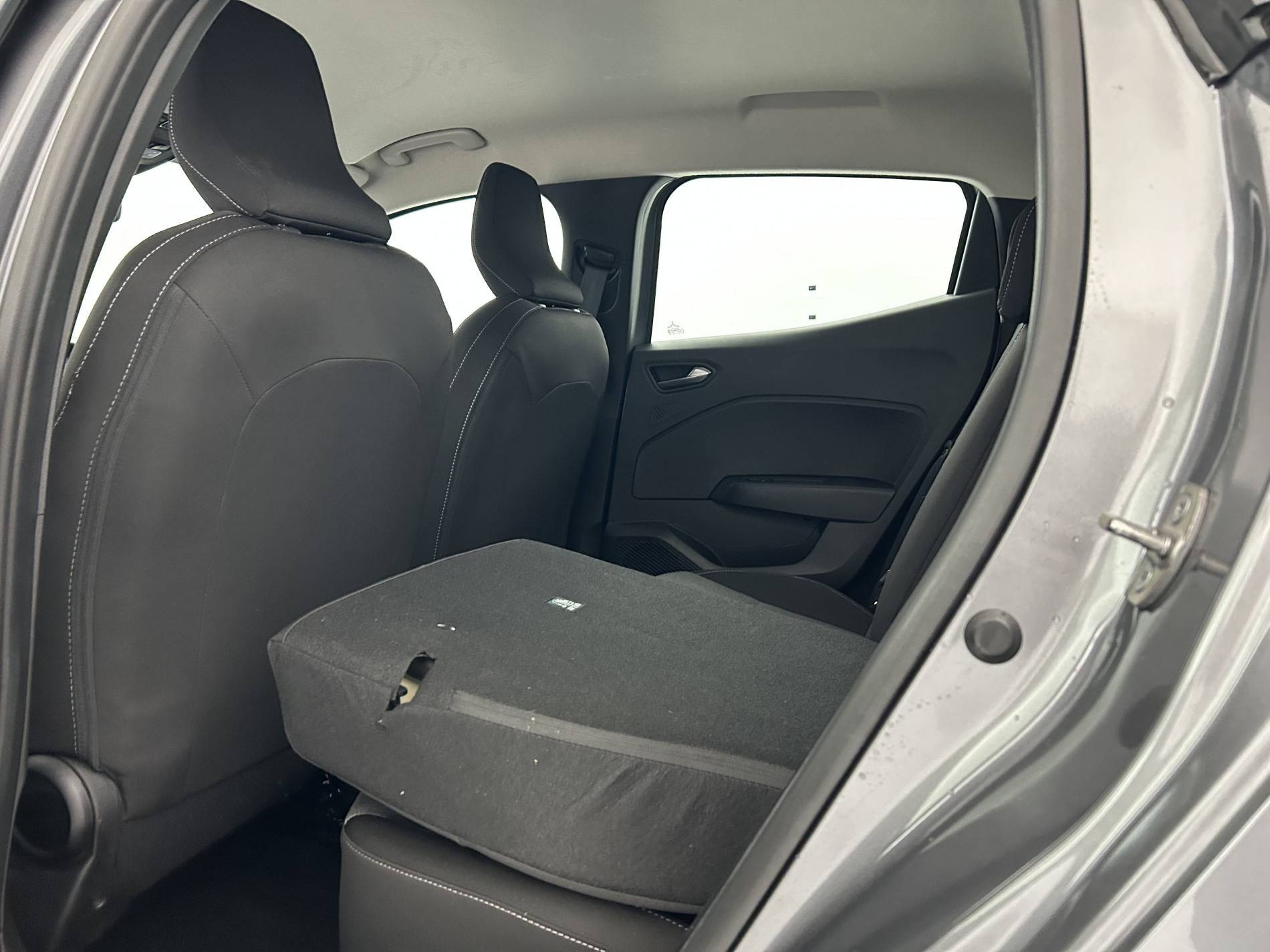 Vente en ligne Renault Clio 5 Clio TCe 90 au prix de 15 485 €