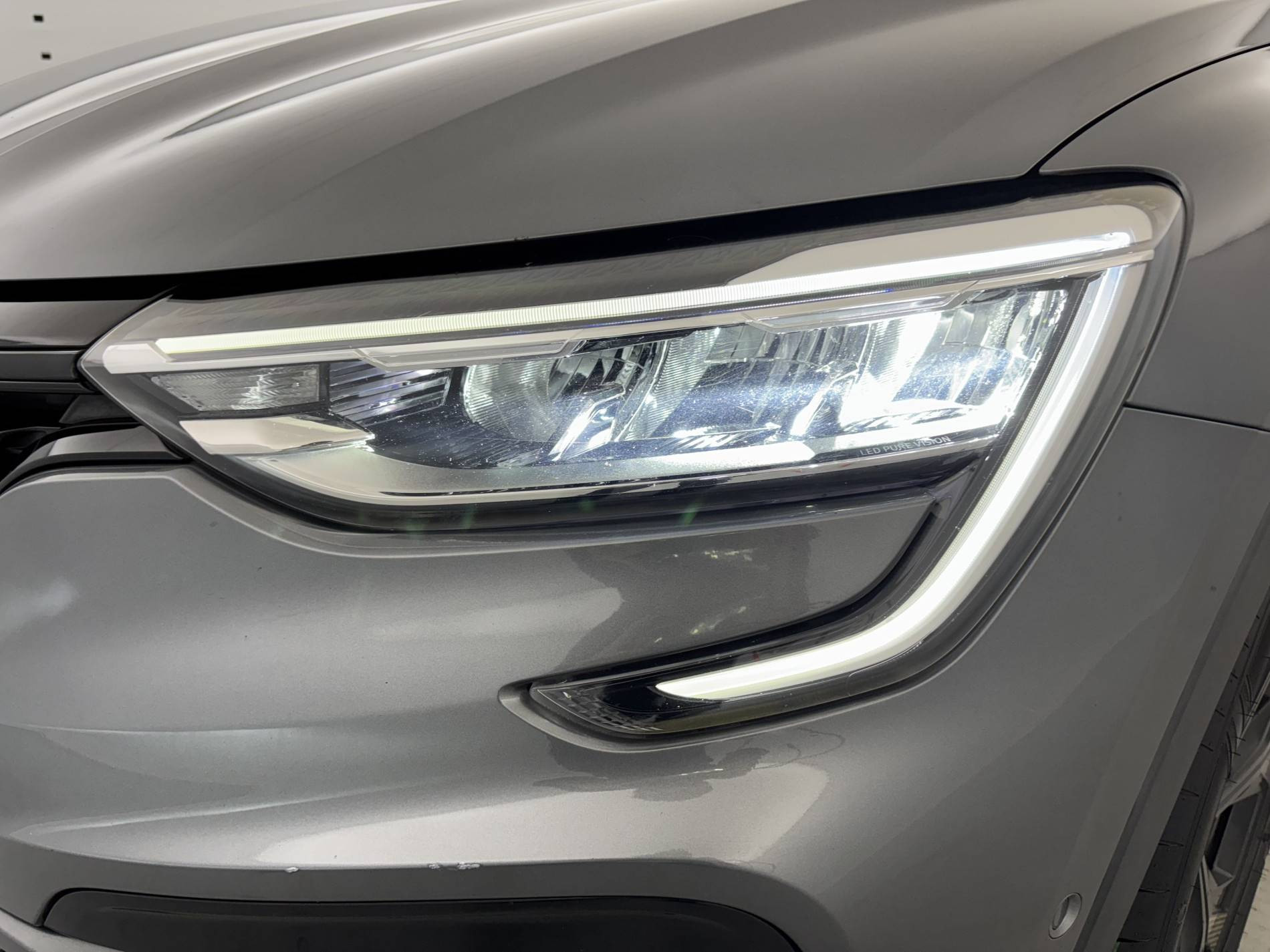 Vente en ligne Renault Arkana  E-Tech hybride 145 - 22 au prix de 20 990 €