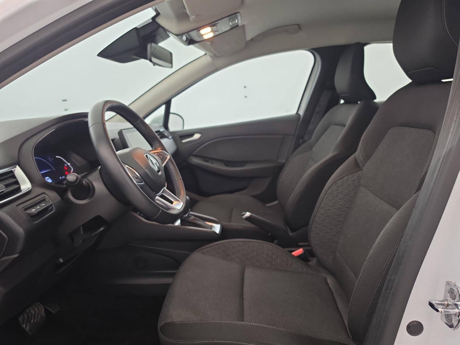 Vente en ligne Renault Clio 5 Clio E-Tech 140 - 21N au prix de 14 890 €