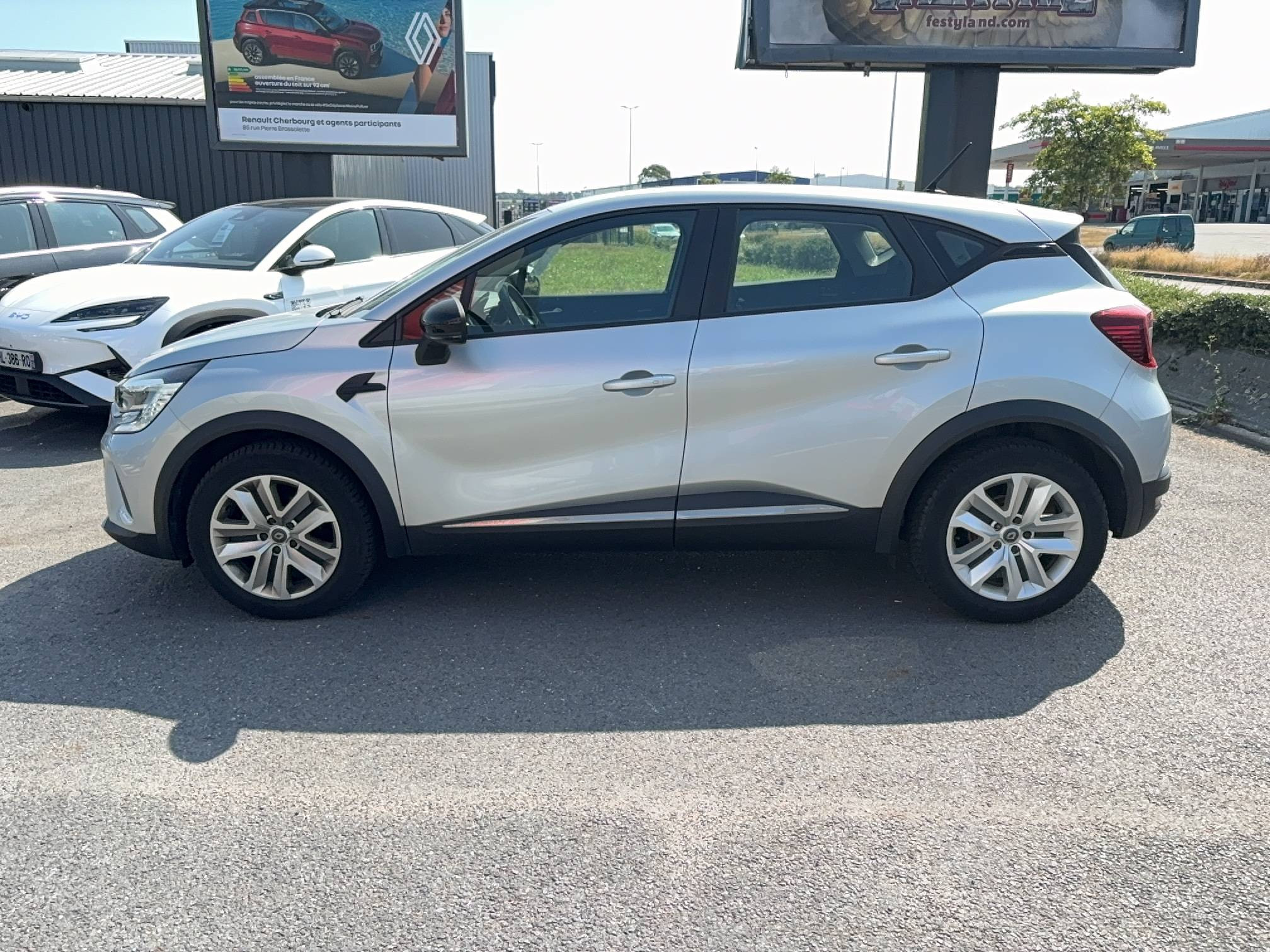 Vente en ligne Renault Captur  TCe 100 au prix de 12 490 €
