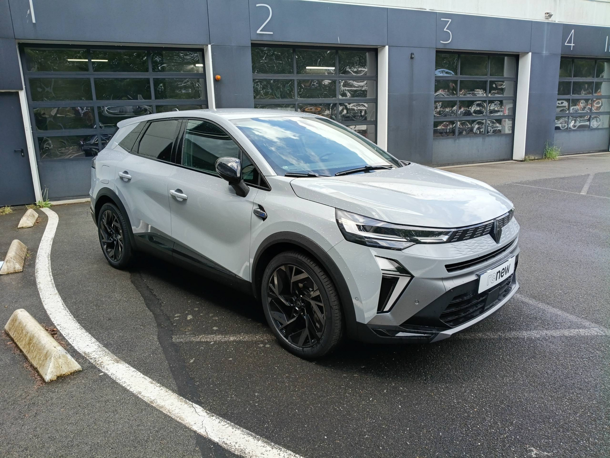 Vente en ligne Renault Symbioz  E-Tech full hybrid 160 ch au prix de 34 990 €