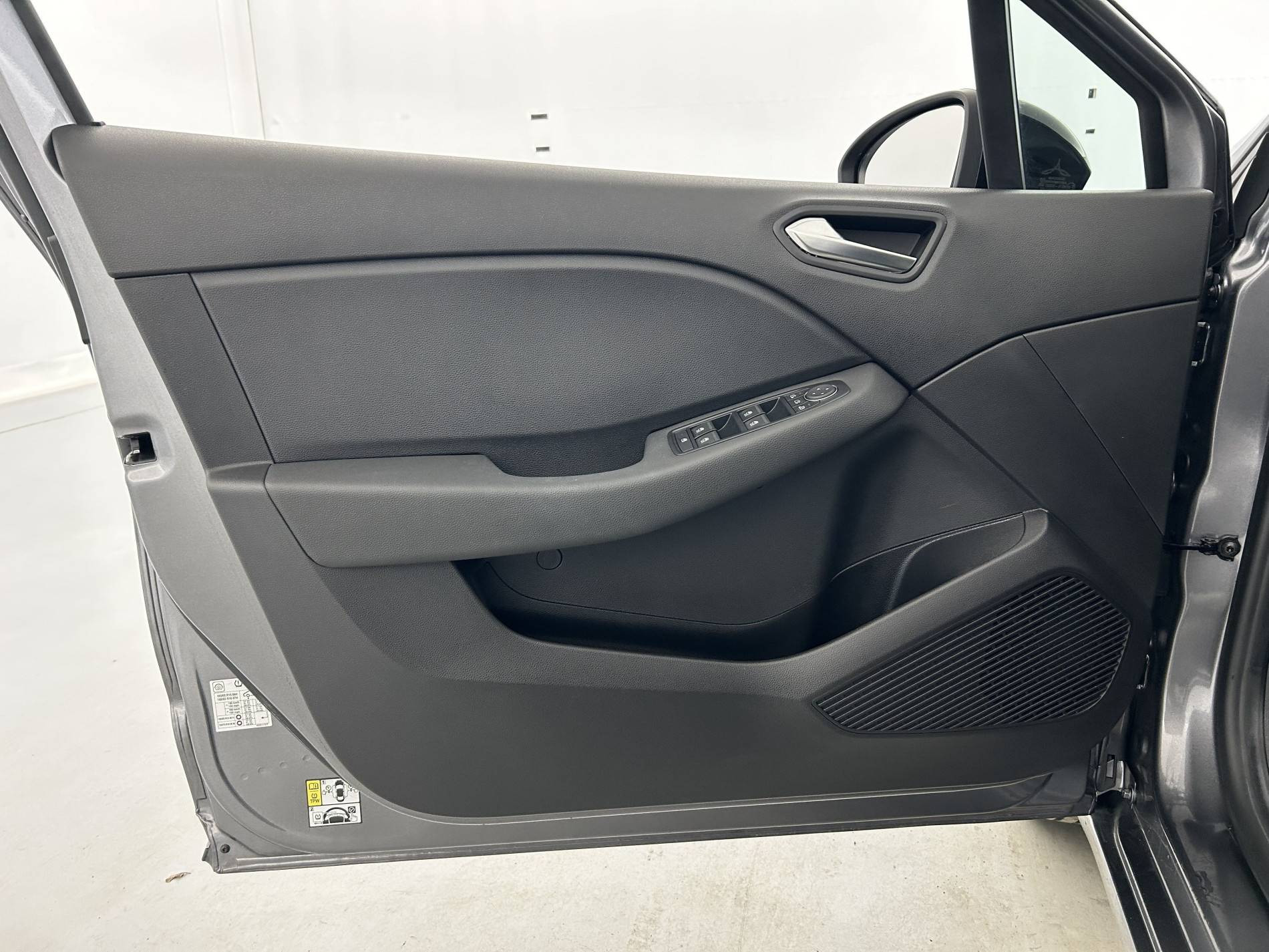 Vente en ligne Renault Clio 5 Clio TCe 90 au prix de 14 990 €