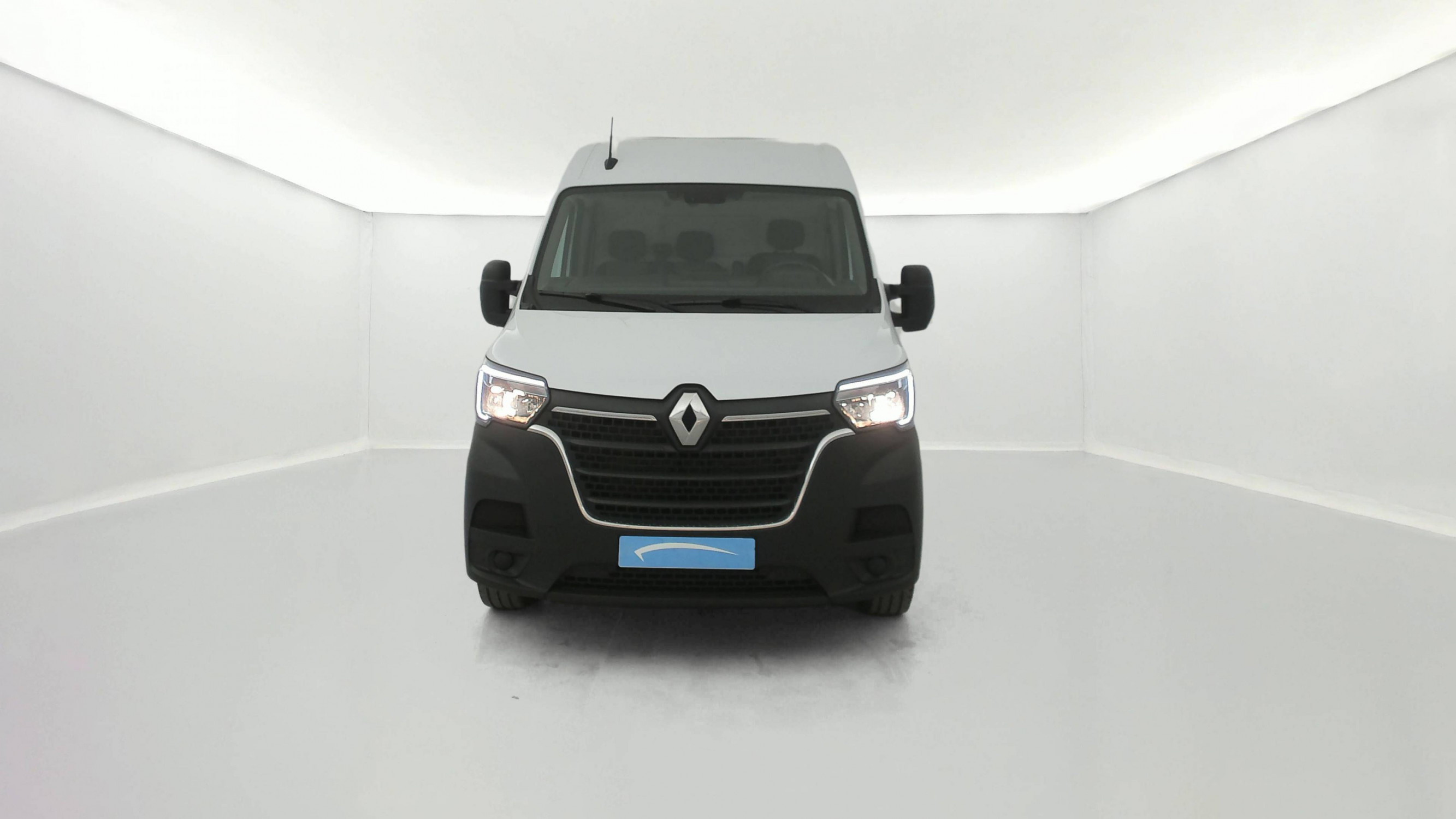 Renault Master Fourgon MASTER FGN TRAC F3500 L2H2 BLUE DCI 135 occasion de 2024 en vente à Auray