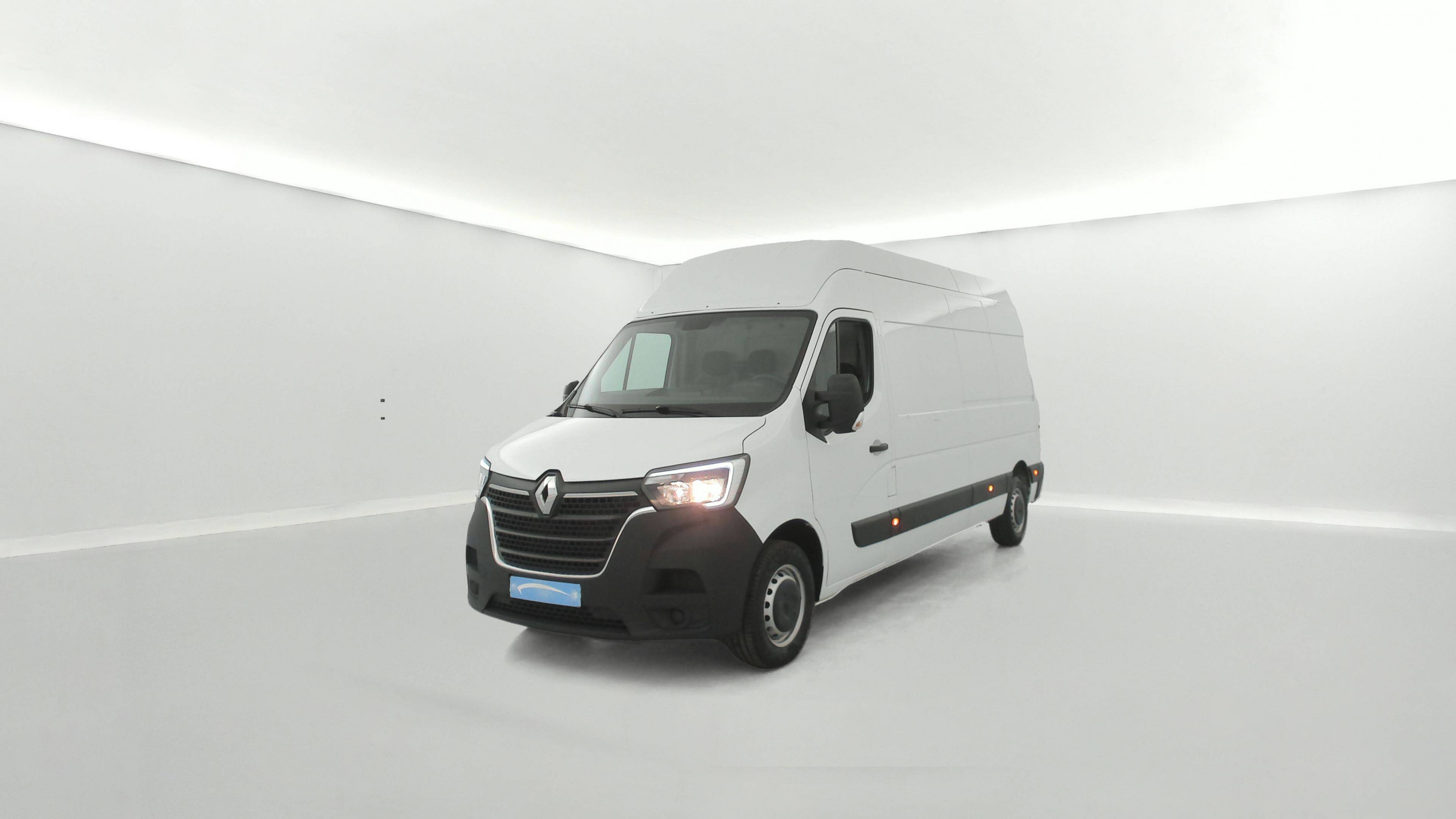 Renault Master Fourgon MASTER FGN TRAC F3500 L3H3 BLUE DCI 135 occasion de 2024 en vente à Quimper
