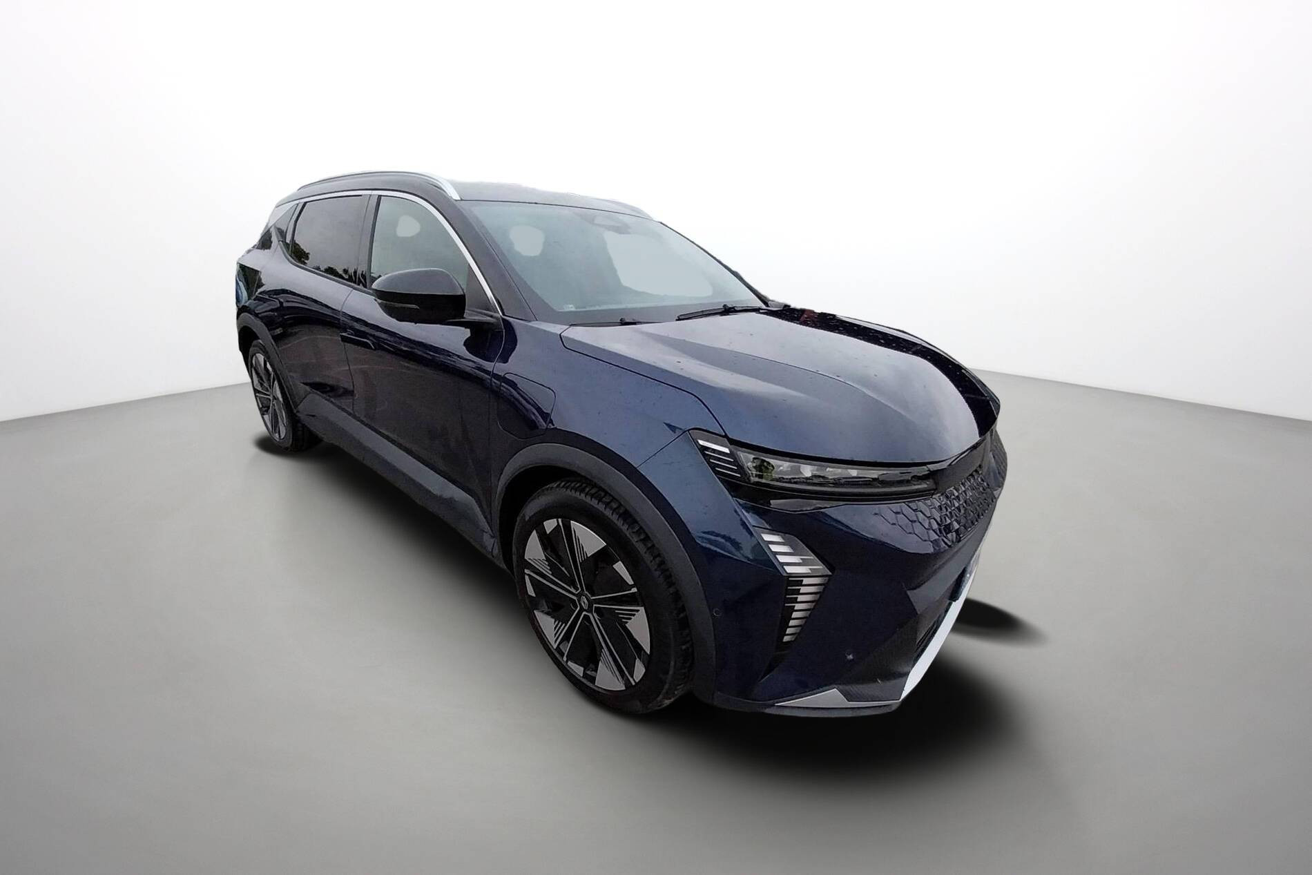 Vente en ligne Renault Scenic E-Tech Scenic E-Tech électrique 220 ch grande autonomie au prix de 37 191 €