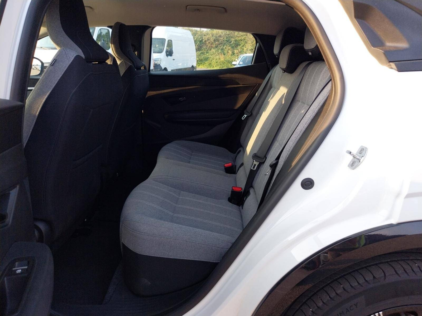 Vente en ligne Renault Megane E-Tech  EV40 130ch standard charge au prix de 21 500 €