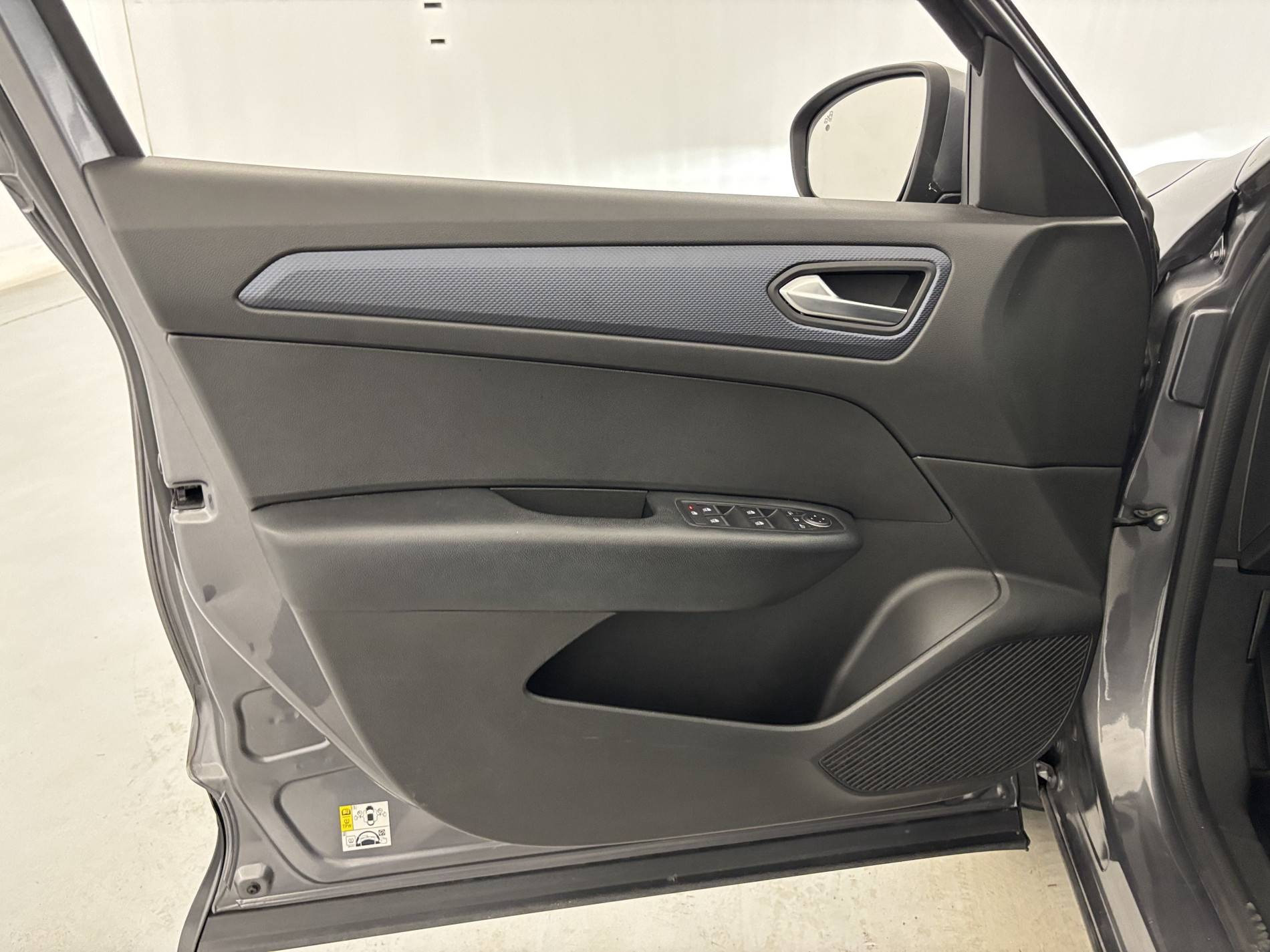 Vente en ligne Renault Arkana  E-Tech hybride 145 - 22 au prix de 18 490 €