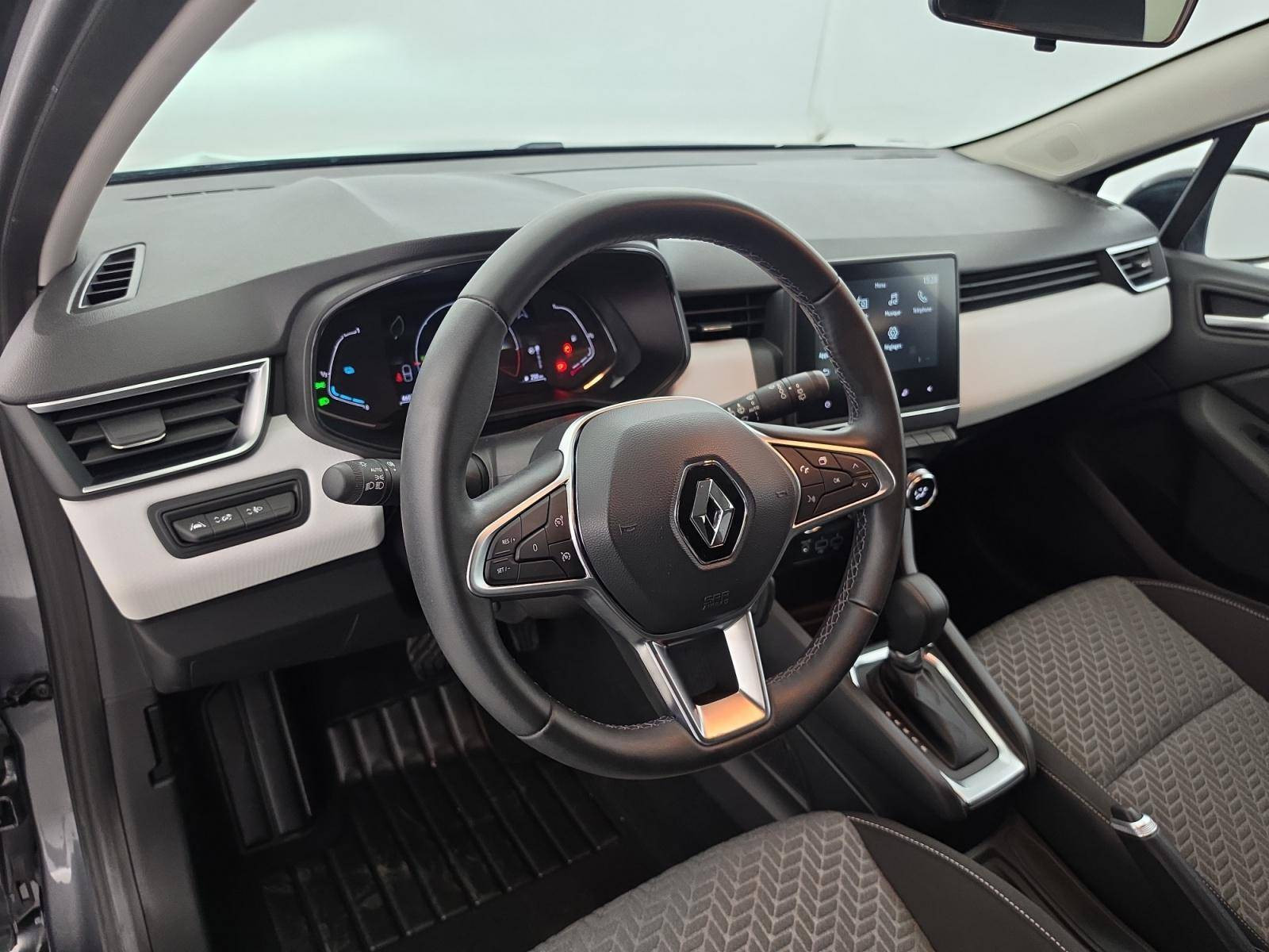 Vente en ligne Renault Clio 5 Clio E-Tech full hybrid 145 au prix de 16 140 €