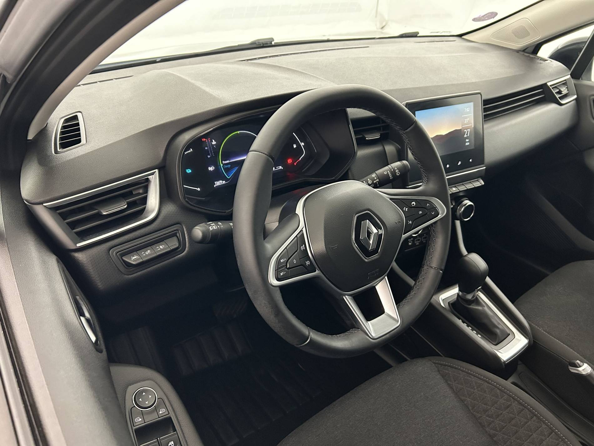 Vente en ligne Renault Clio 5 Clio E-Tech full hybrid 145 au prix de 14 490 €