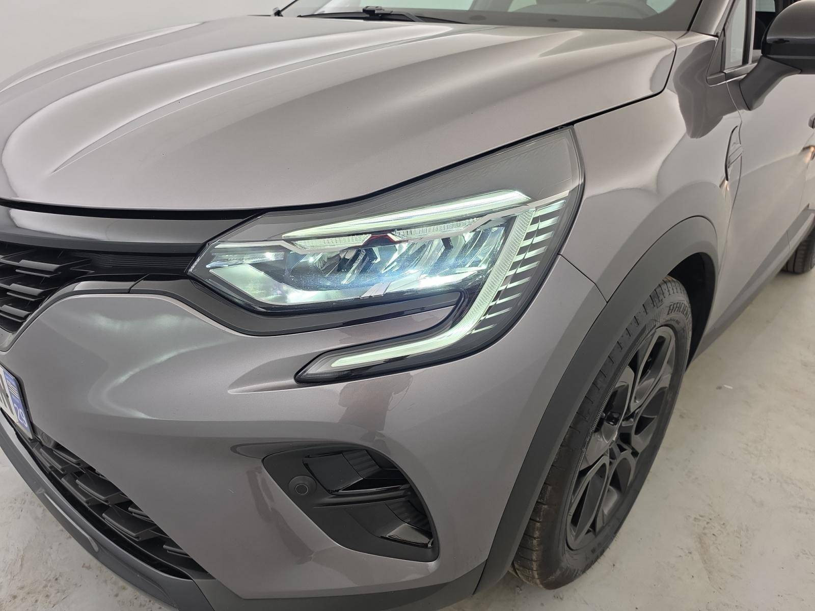 Vente en ligne Renault Captur  E-Tech 145 au prix de 18 500 €