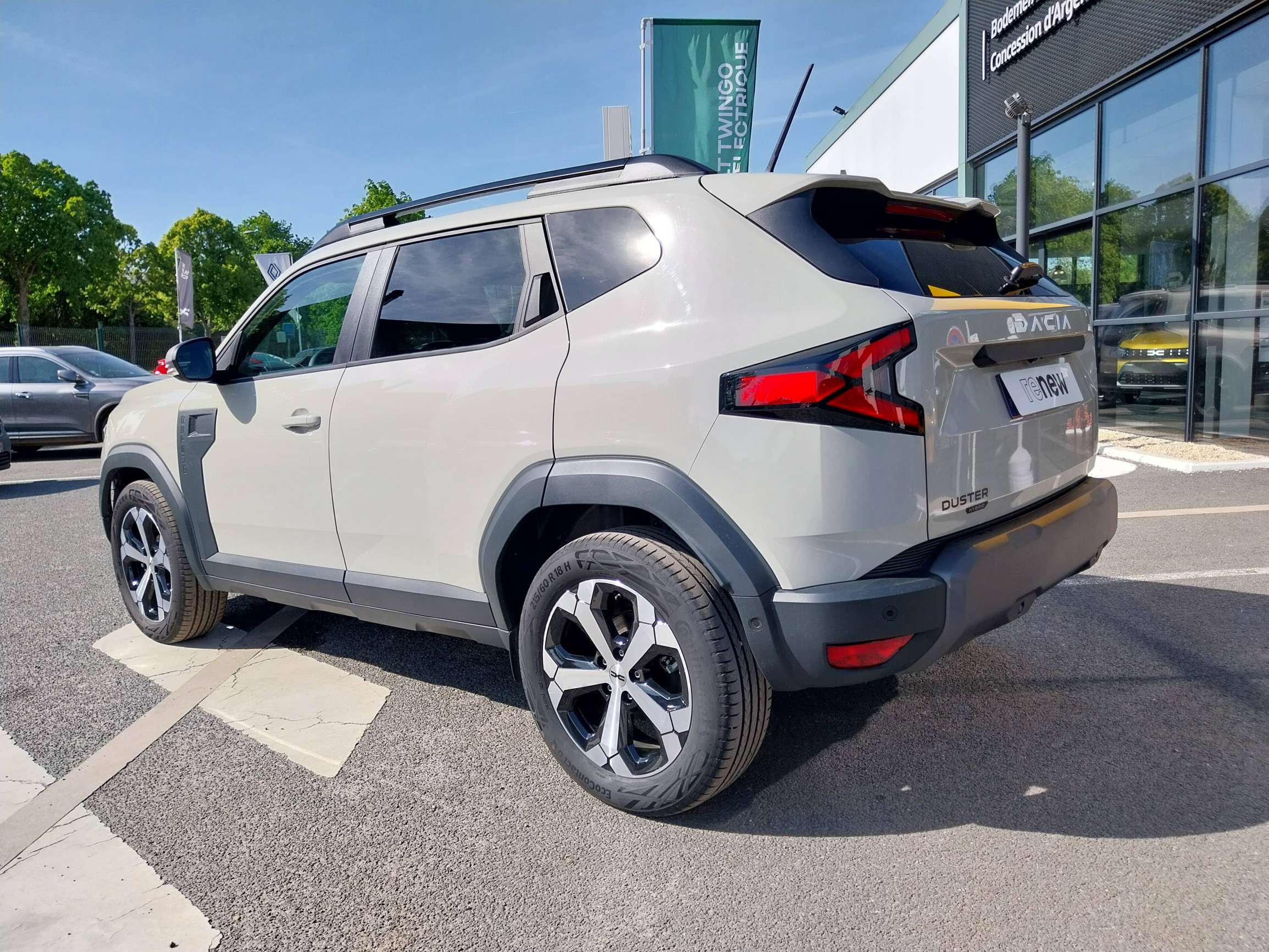 Vente en ligne Dacia Duster  Hybrid 140 au prix de 27 290 €