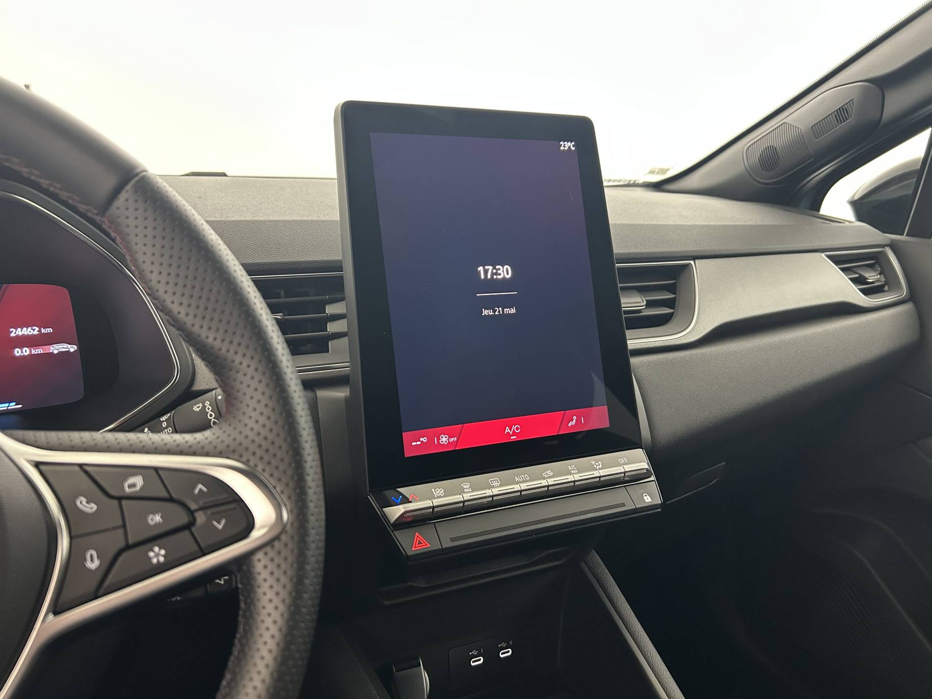 Vente en ligne Renault Symbioz  E-Tech full hybrid 145 au prix de 25 990 €