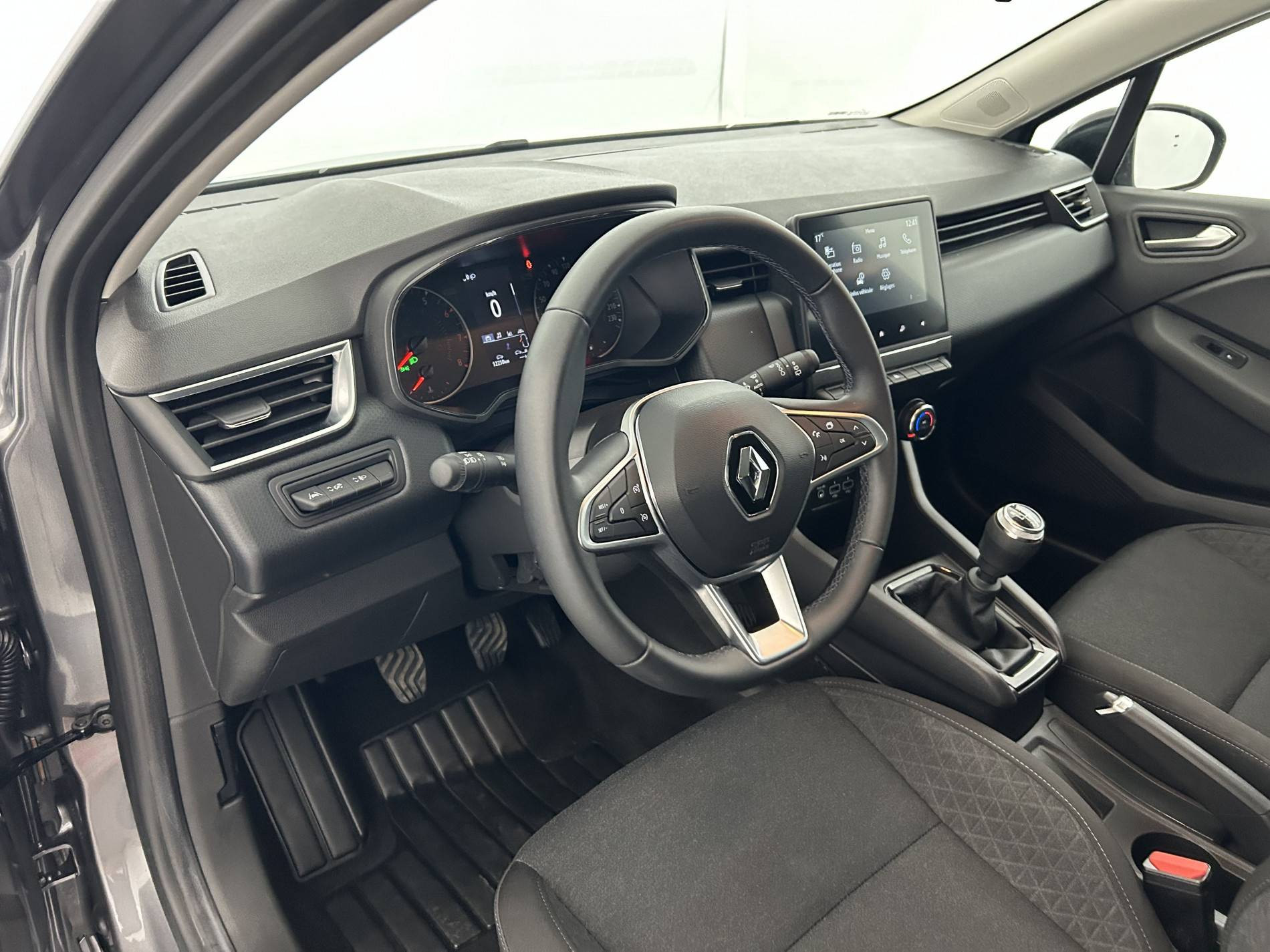 Vente en ligne Renault Clio 5 Clio TCe 90 au prix de 14 200 €