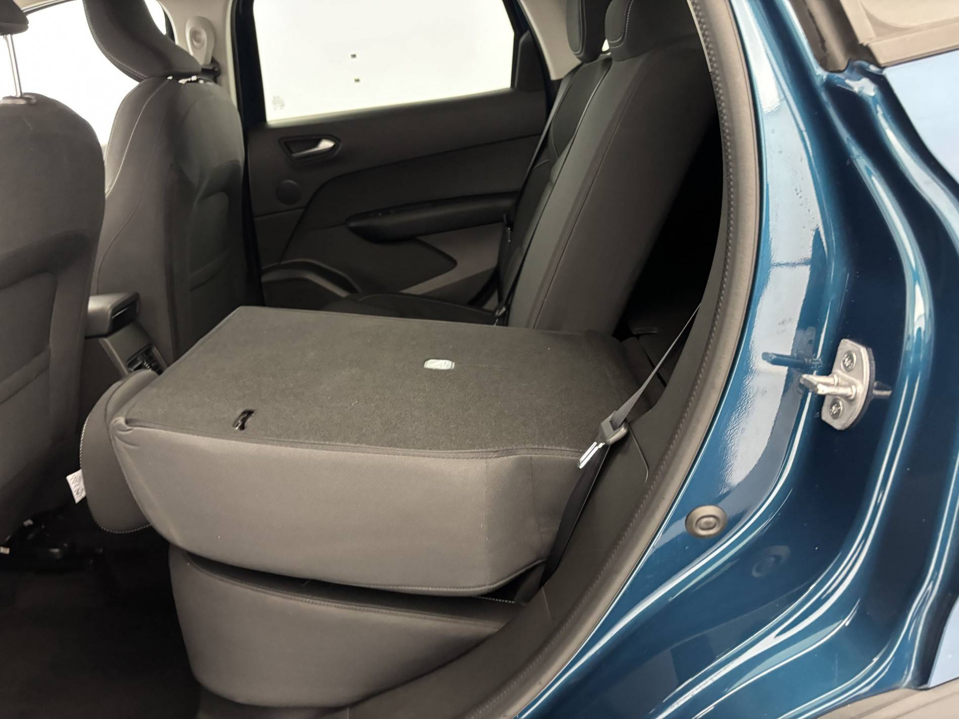 Vente en ligne Renault Arkana  mild hybrid 140 EDC FAP - 22 au prix de 18 990 €