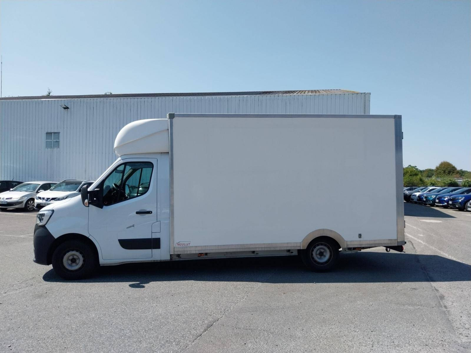 Vente en ligne Renault Master 3 Châssis Cabine  TRAC F3500 L3H1 BLUE DCI 145 EURO VI au prix de 27 790 €