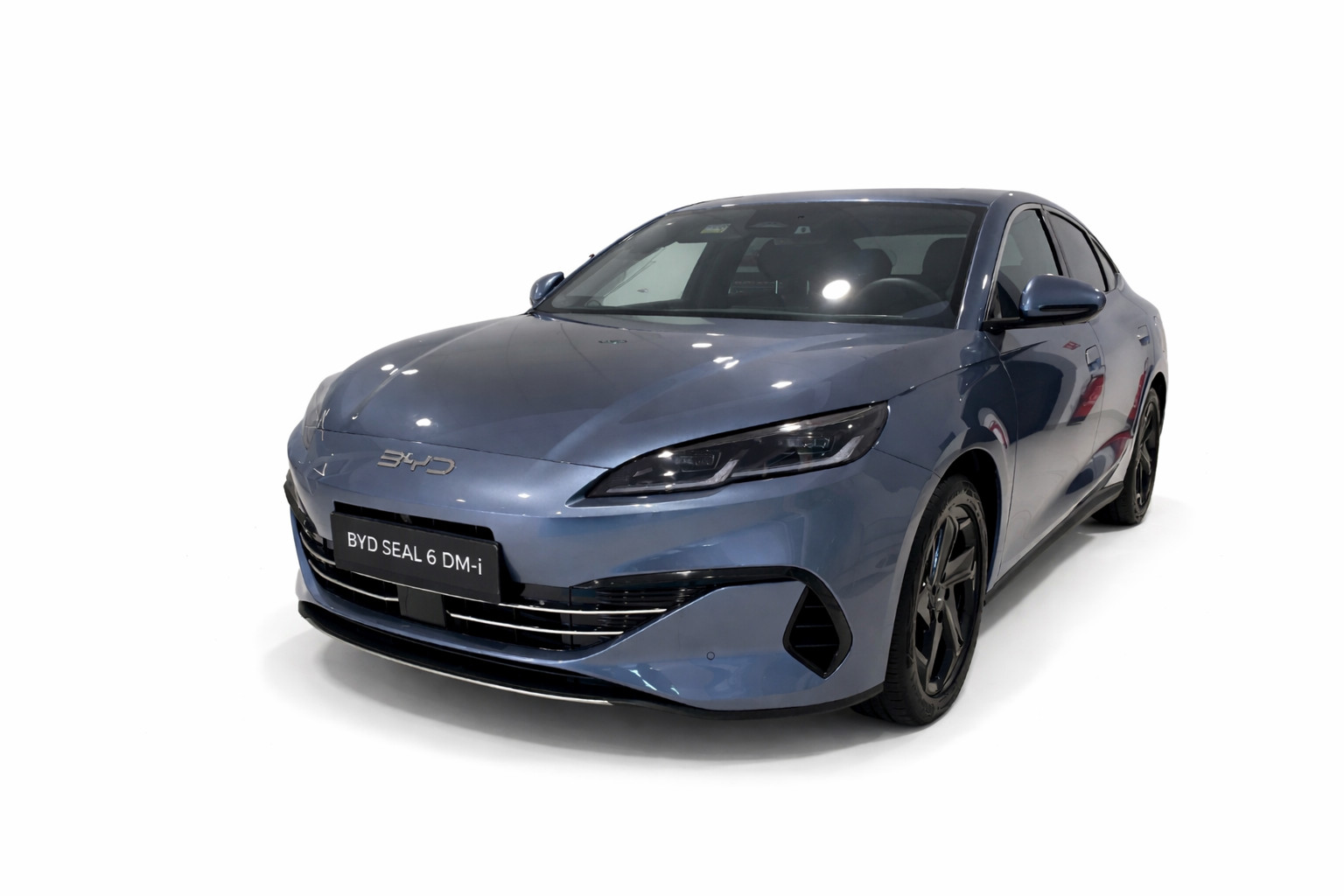 Byd Seal 6 DM-i  1.5l DM-i 156 kW PHEV occasion de 2026 en vente à Rennes