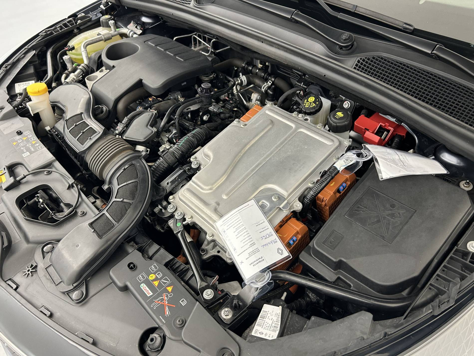 Vente en ligne Renault Clio 5 Clio E-Tech 140 - 21N au prix de 14 970 €