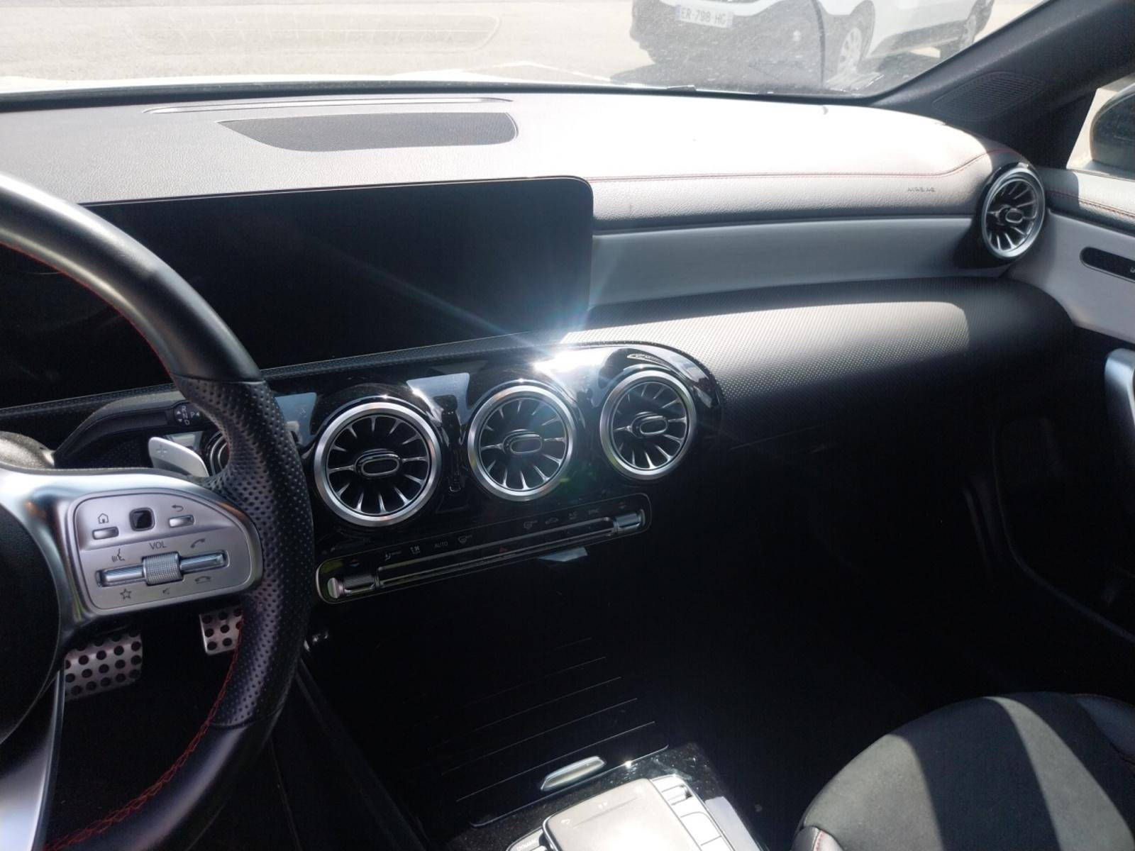 Vente en ligne Mercedes CLA Shooting Brake CLA Coupé 180 d 8G-DCT au prix de 25 990 €