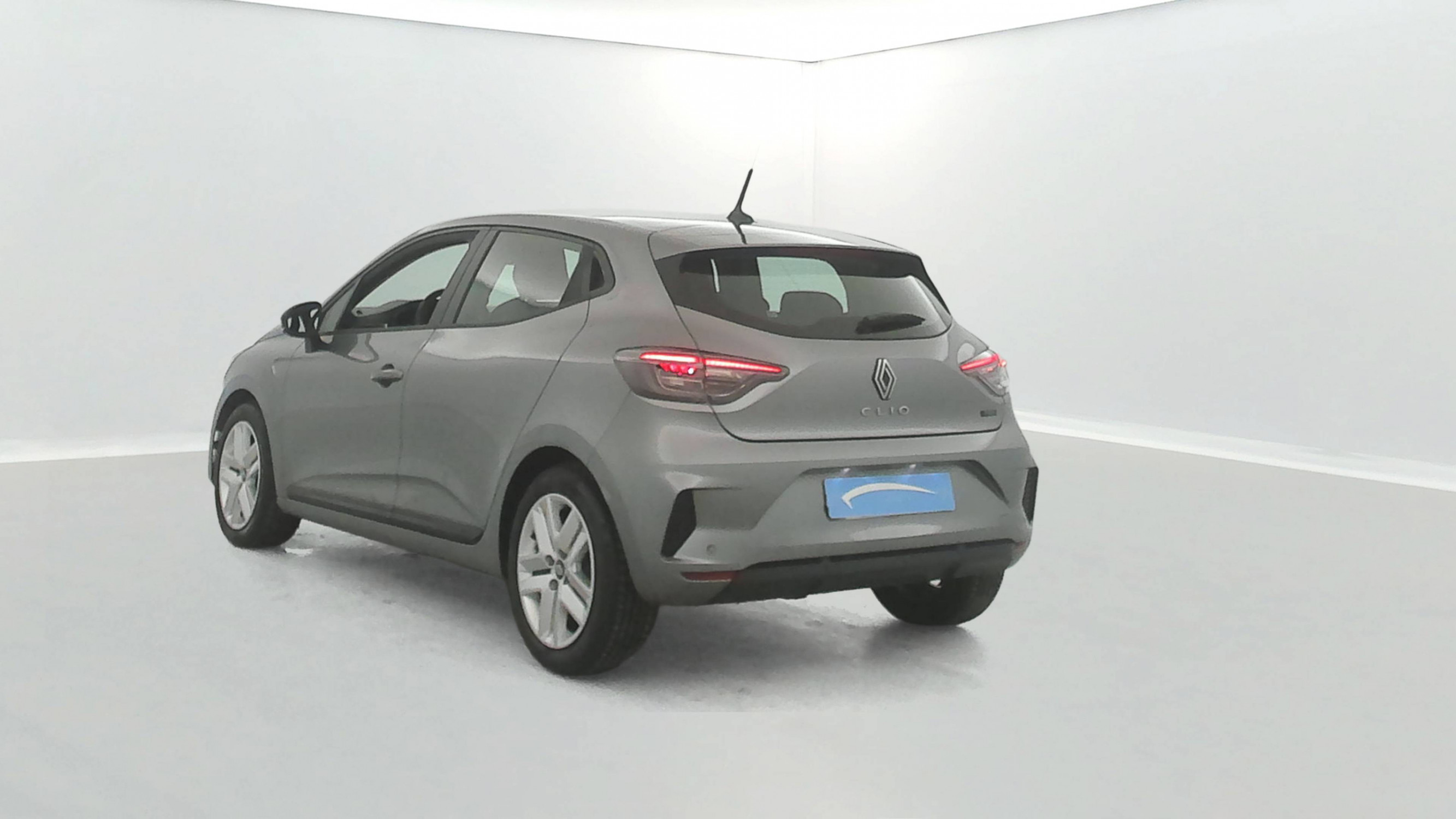 Vente en ligne Renault Clio 5 Clio E-Tech full hybrid 145 ch GSR2 au prix de 19 990 €