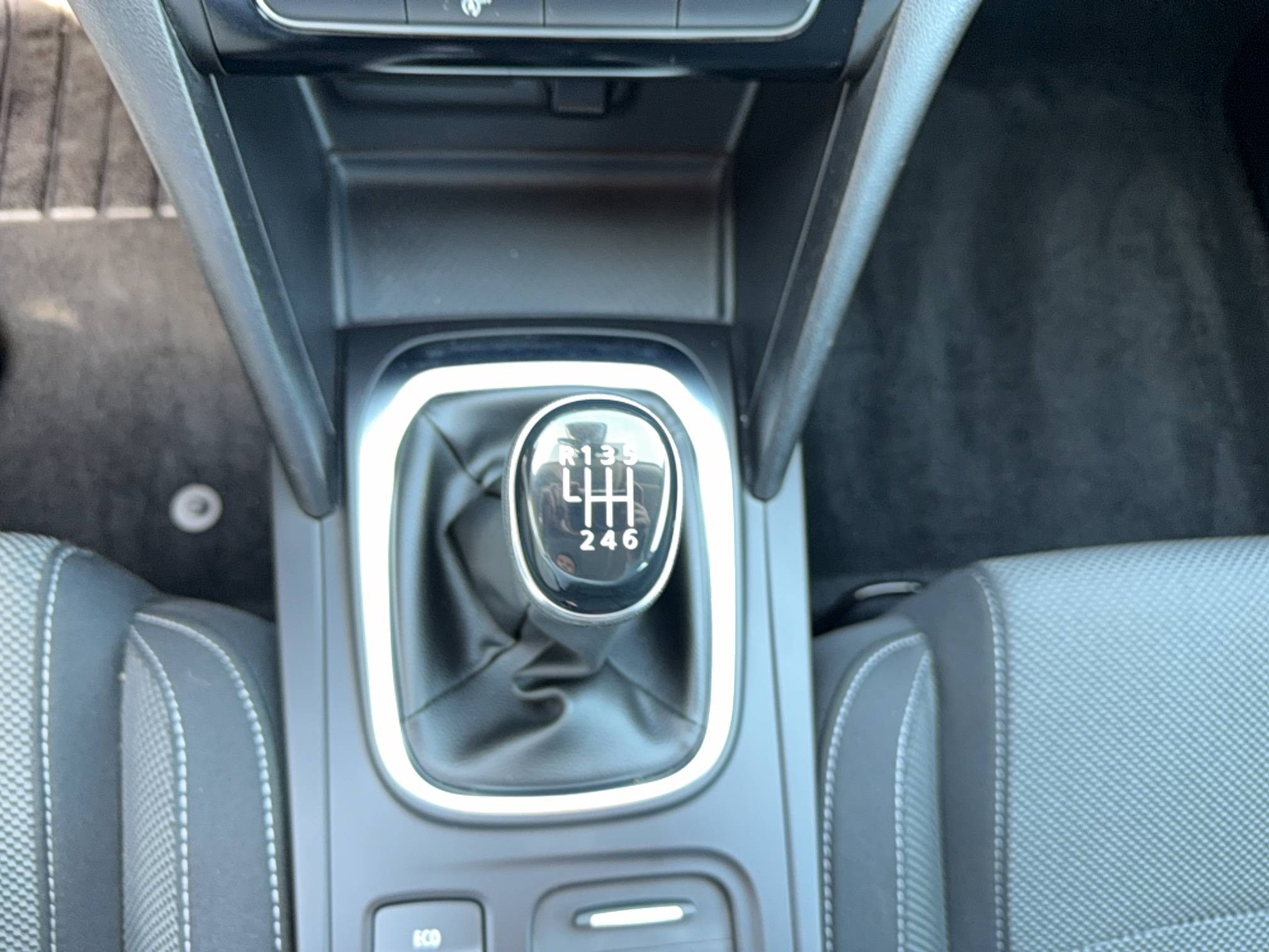 Vente en ligne Renault Megane 4  Blue dCi 115 au prix de 16 980 €