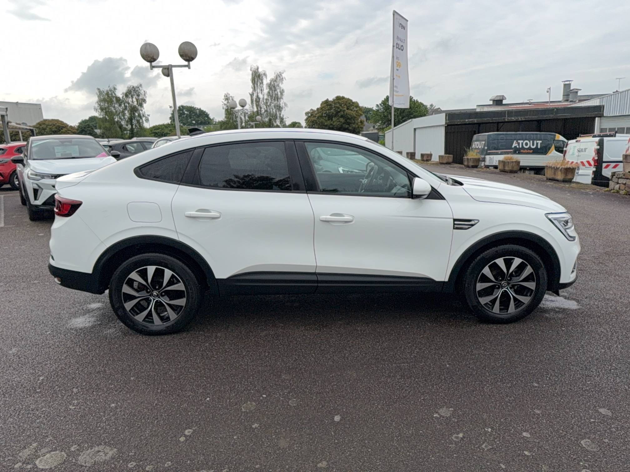 Renault Arkana  E-Tech hybride 145 - 22 occasion de 2022 en vente à Ploërmel