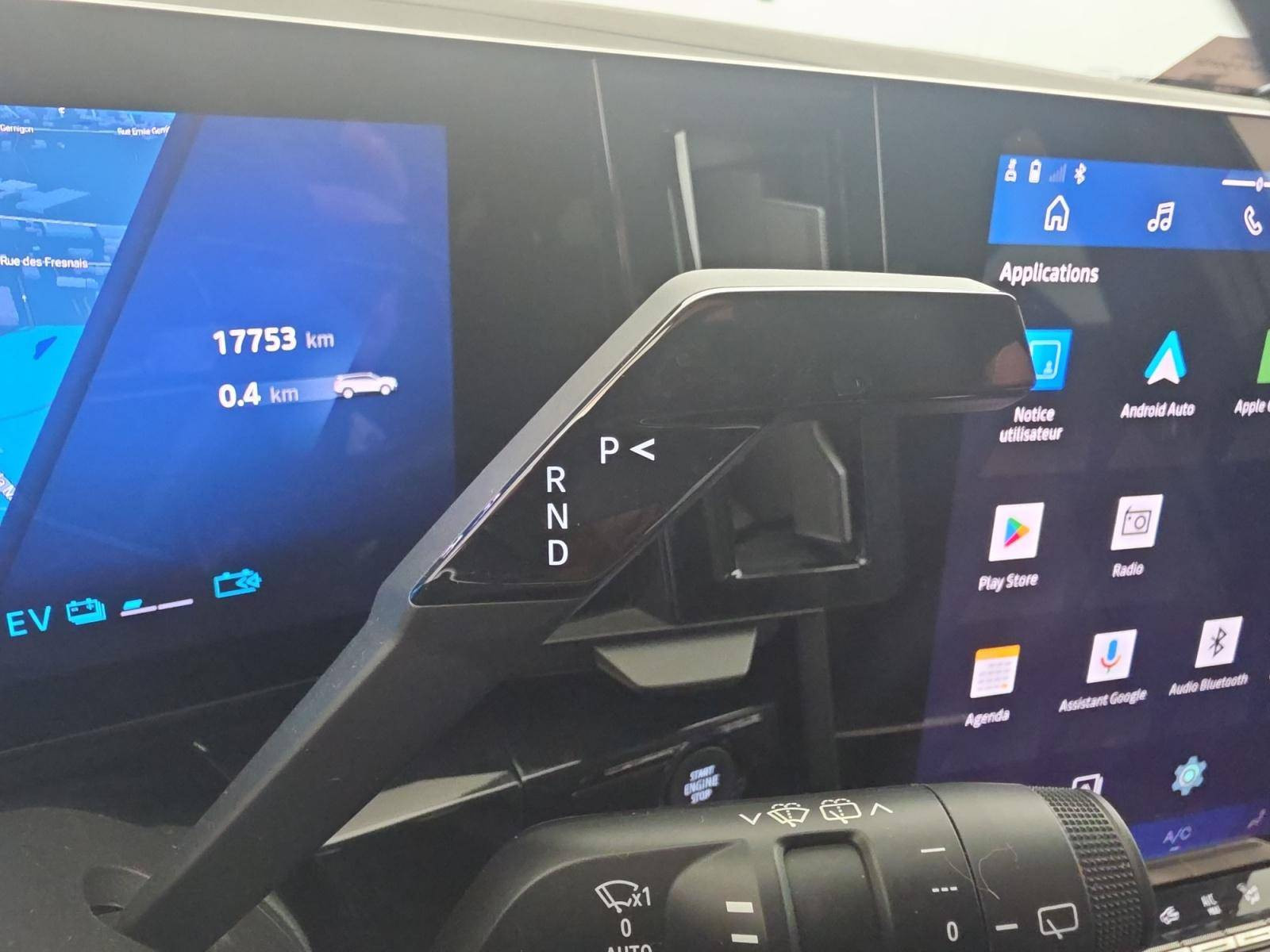 Vente en ligne Renault Espace Espace E-Tech full hybrid 200 GSR2 au prix de 33 890 €