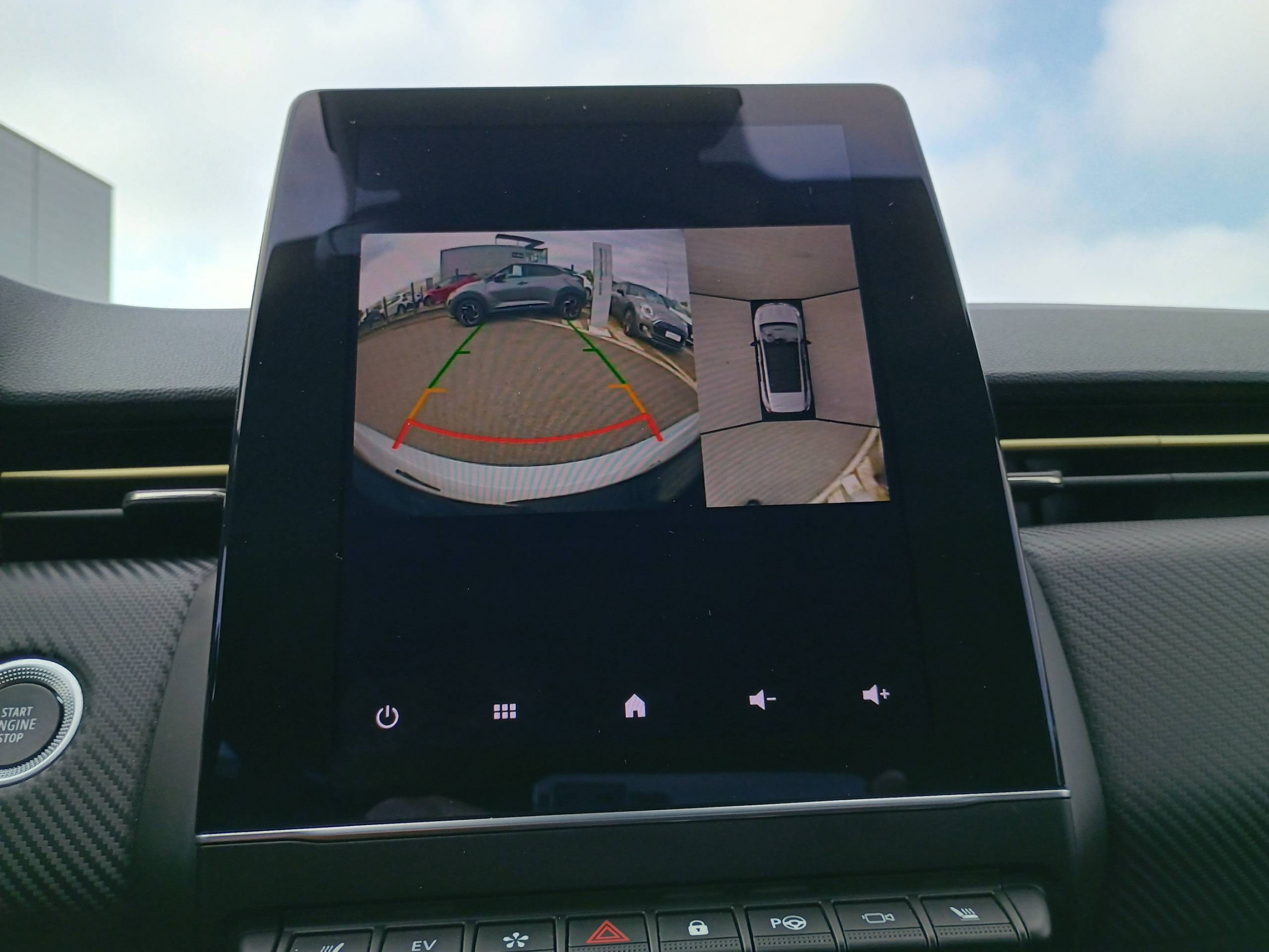 Vente en ligne Renault Clio 5 Clio E-Tech hybride 145 au prix de 20 490 €