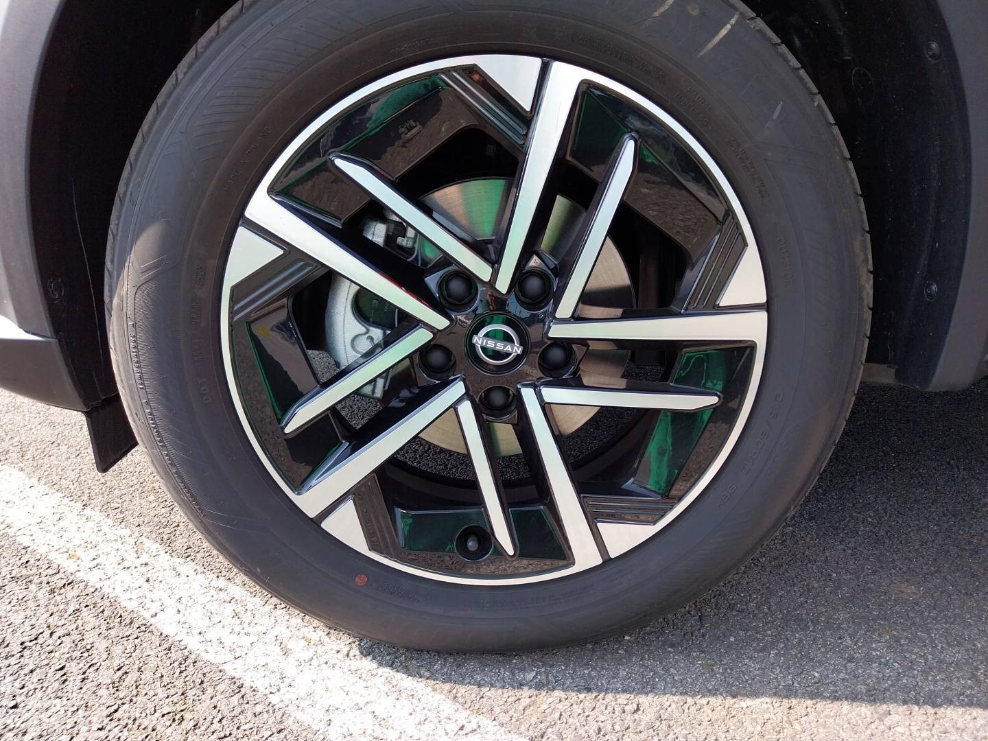 Vente en ligne Nissan Juke  HYBRID 143 au prix de 28 990 €