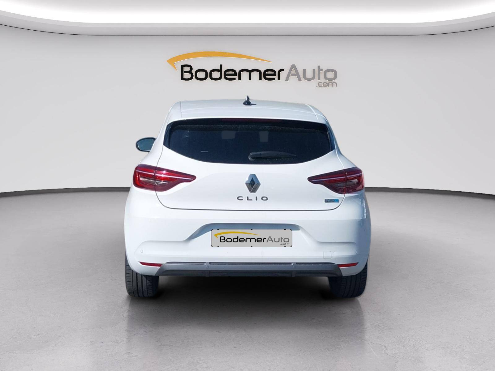Vente en ligne Renault Clio 5 Clio E-Tech 140 - 21N au prix de 15 990 €