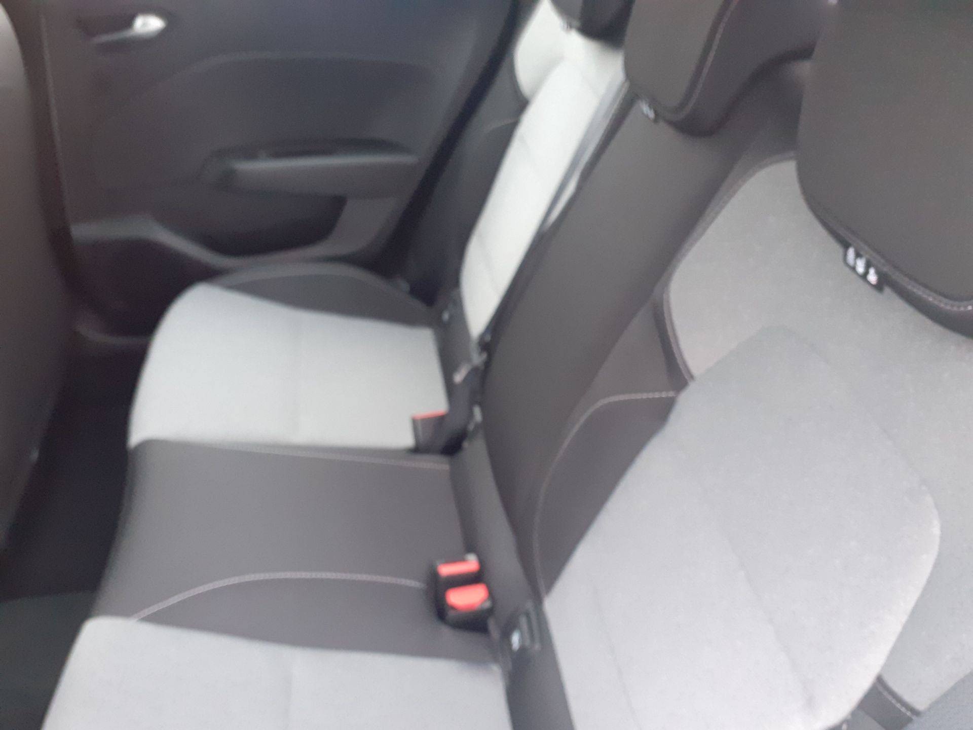 Vente en ligne Renault Clio 5 Clio Eco-G 100 ch GSR2 au prix de 18 990 €