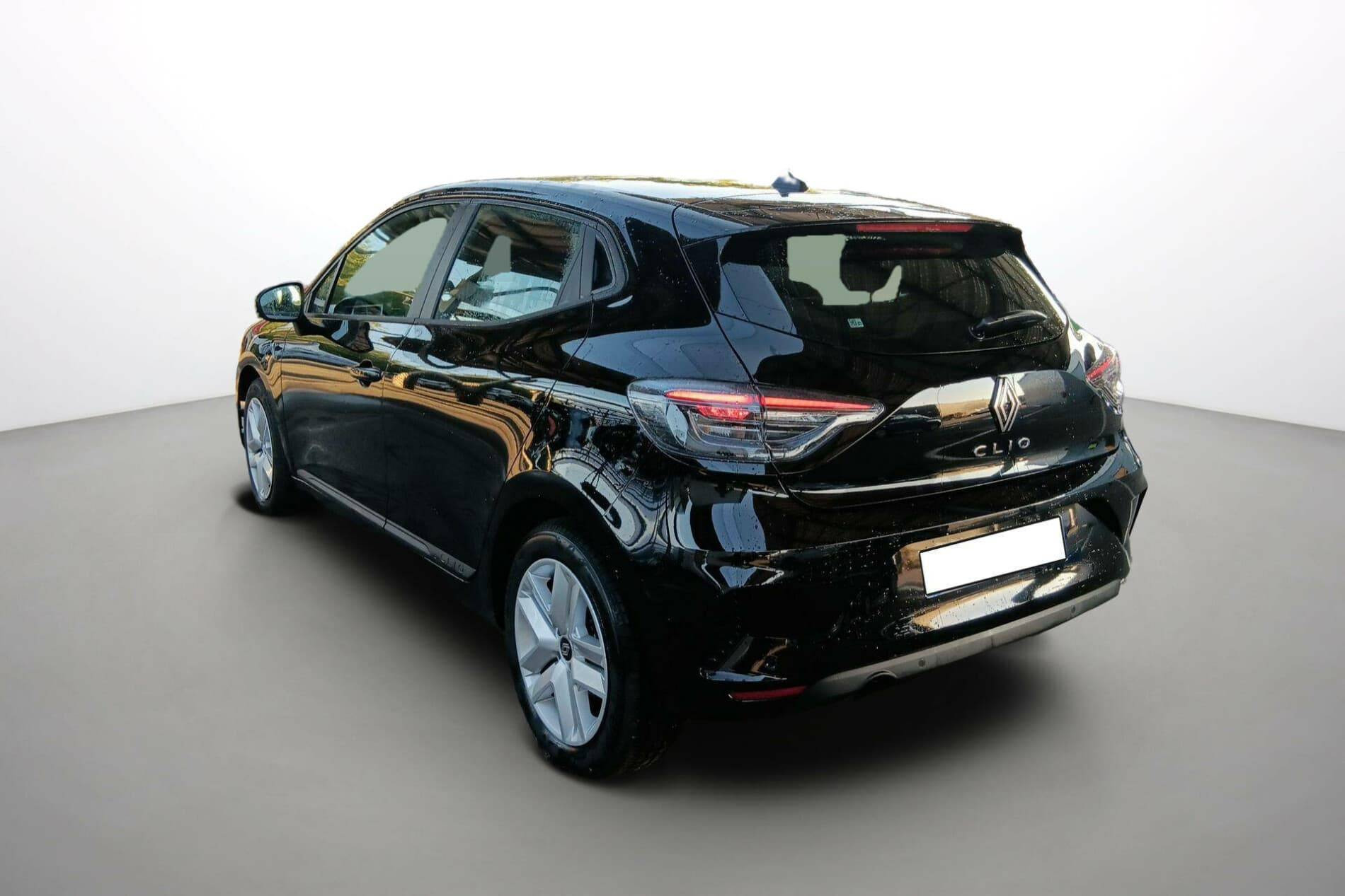 Vente en ligne Renault Clio 5 Clio Blue dCi 100 ch GSR2 au prix de 17 790 €