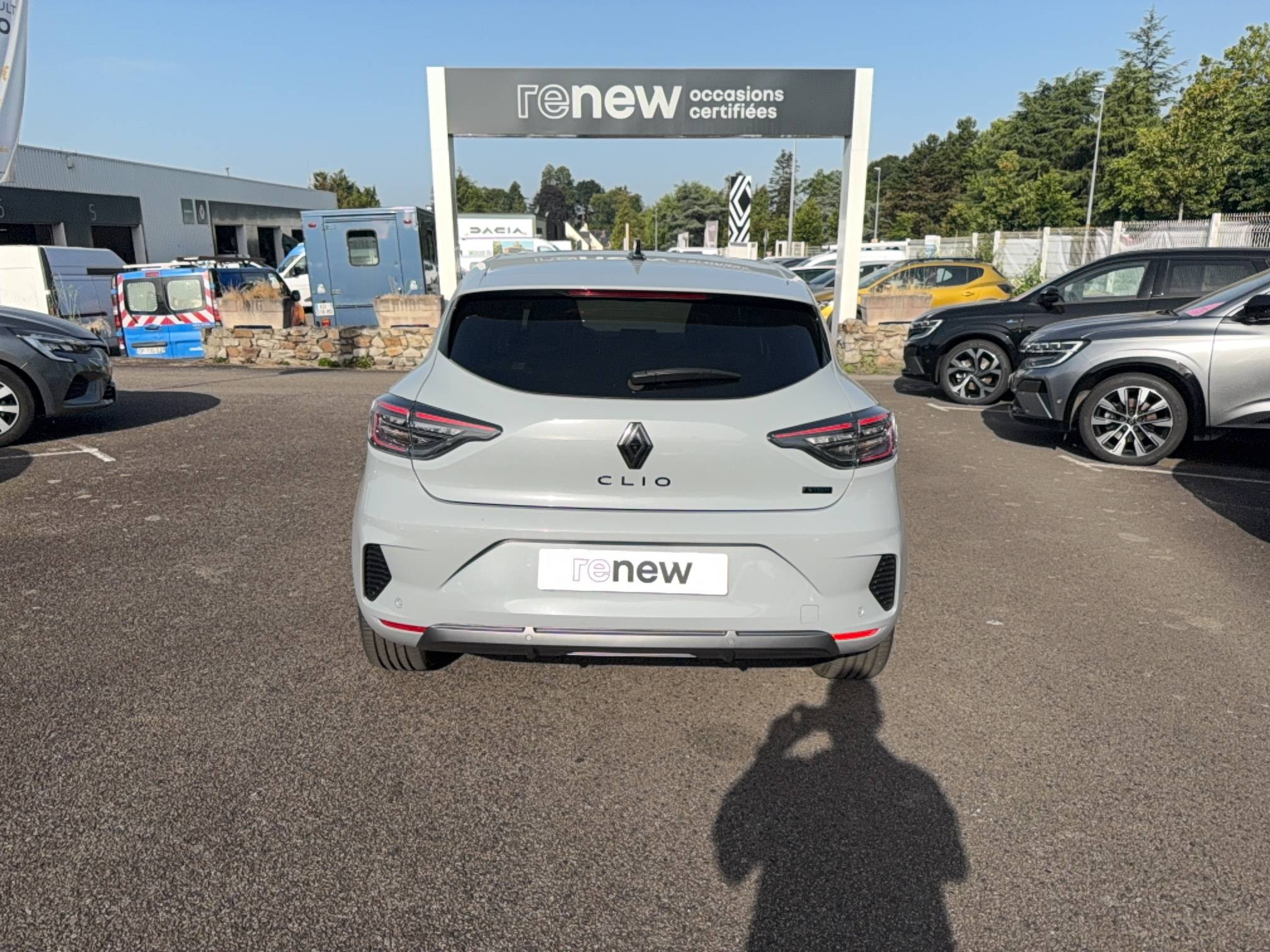 Vente en ligne Renault Clio 5 Clio E-Tech full hybrid 145 ch GSR2 au prix de 22 990 €