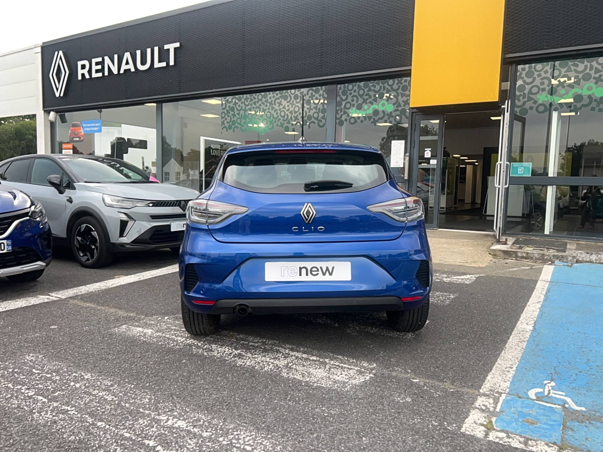 Renault Clio 5 Clio TCe 90 occasion de 2024 en vente à Auray